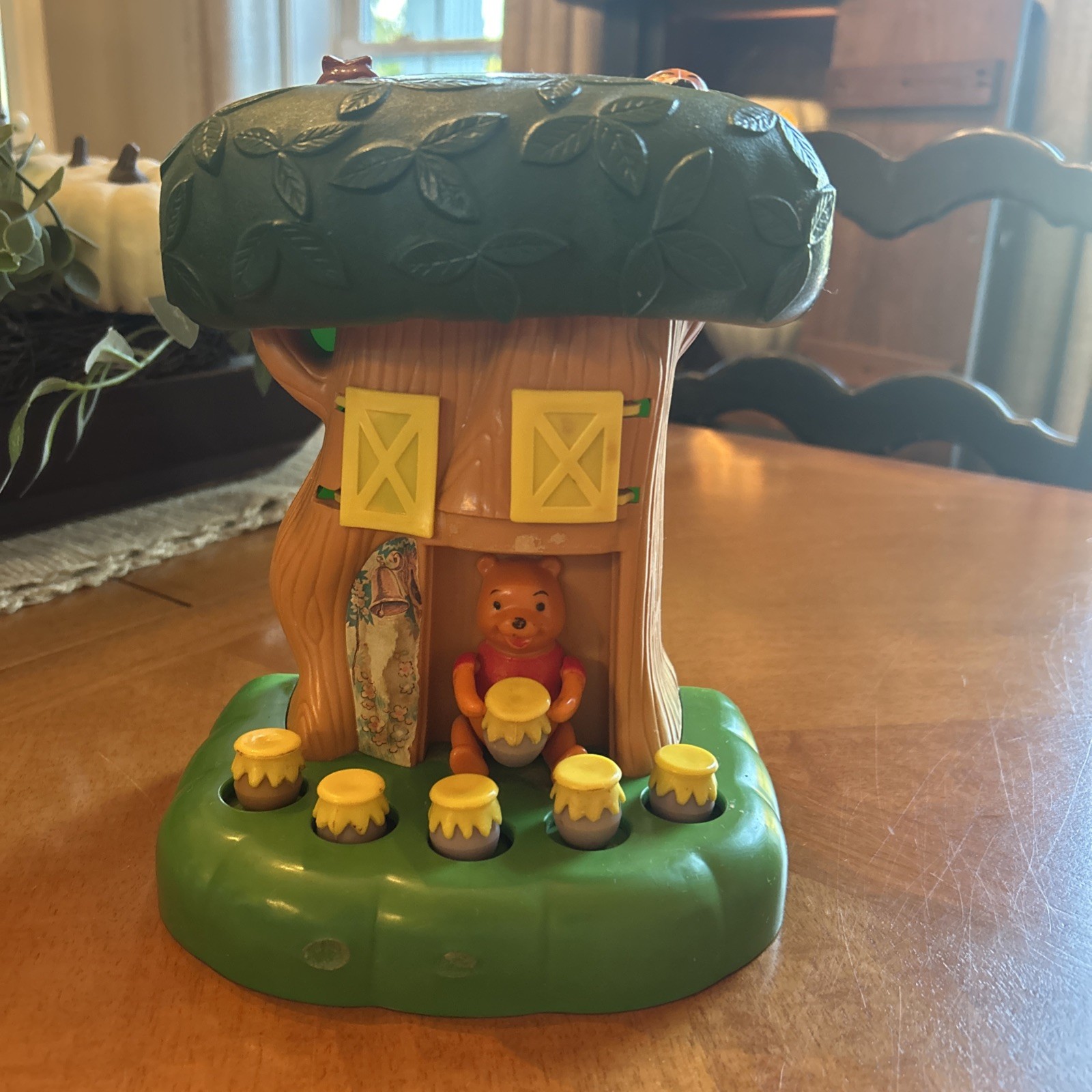 VINTAGE Disney Winnie-the-Pooh Hunny Pot Tree House Toy 1970’s Hong Kong 1974 VINTAGE Disney Winnie-the-Pooh Hunny Pot Tree House Toy 1970’s Hong Kong 1974