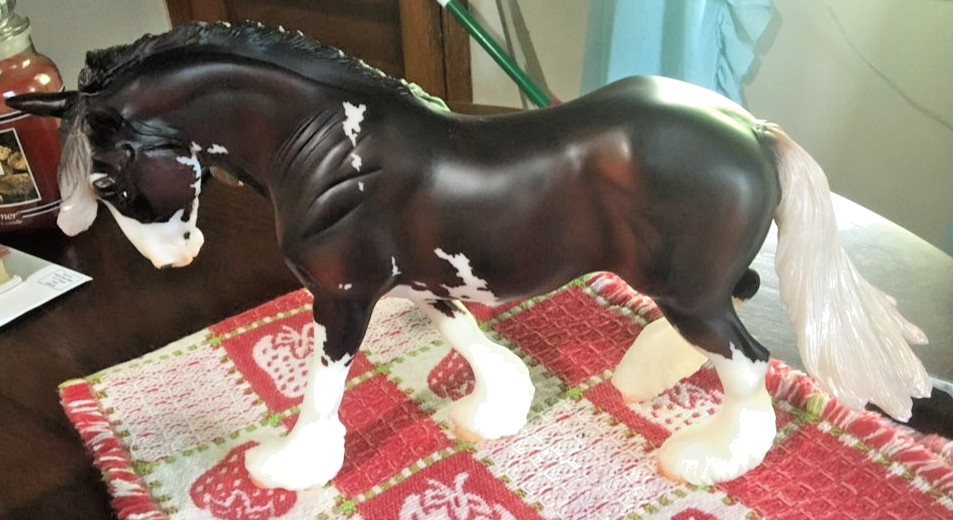 Breyer BreyerFest 2023 FVA Grand Design Tilly – Othello/Wintersong Mold VGC Breyer BreyerFest 2023 FVA Grand Design Tilly – Othello/Wintersong Mold VGC