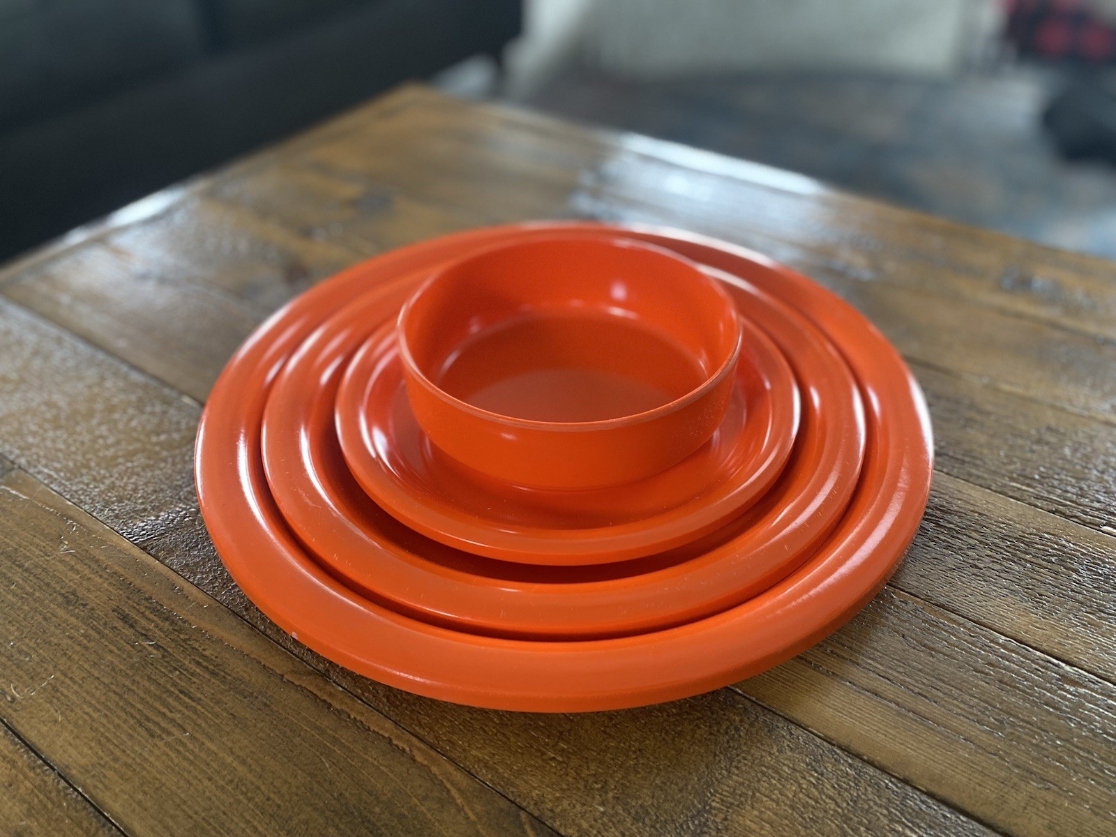 Ingrid LTD Chicago Lot 12" 10" 8" plates + one 6" bowl Poppy Orange MCM Vintage Ingrid LTD Chicago Lot 12" 10" 8" plates + one 6" bowl Poppy Orange MCM Vintage