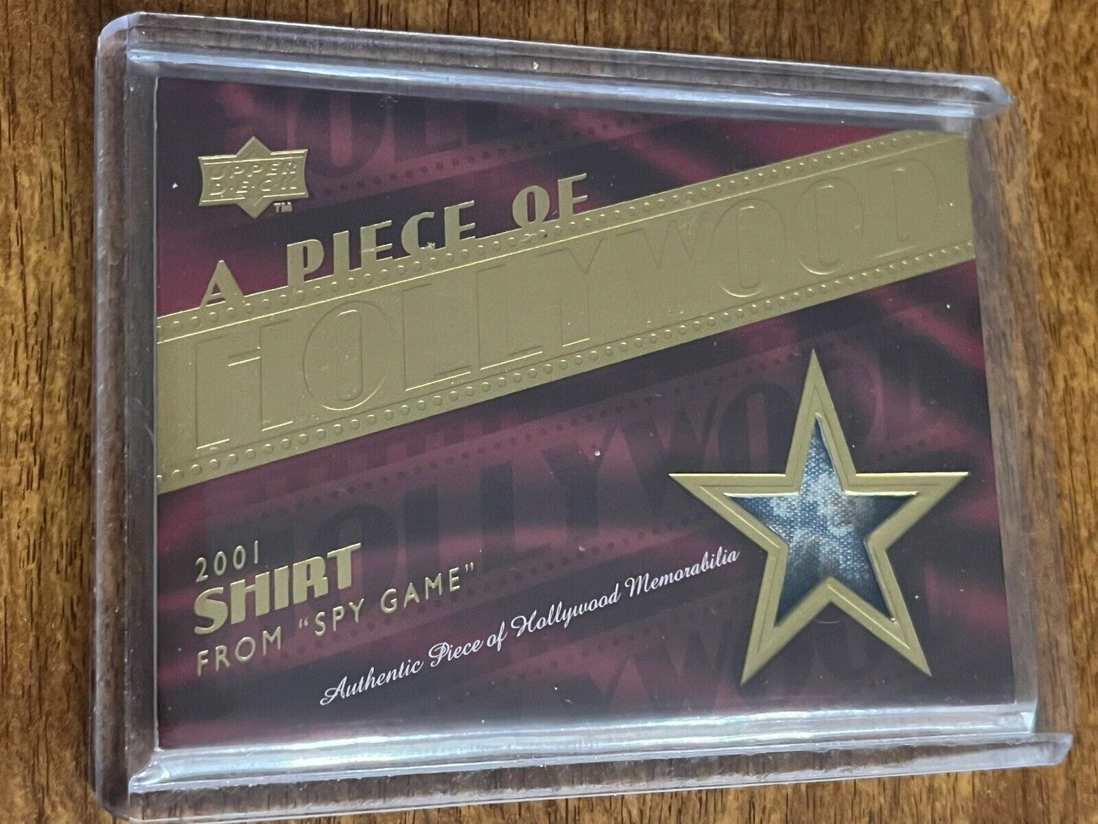 BRAD PITT 2008 Upper Deck A Piece Of Hollywood Spy Game Costume Relic HM-3