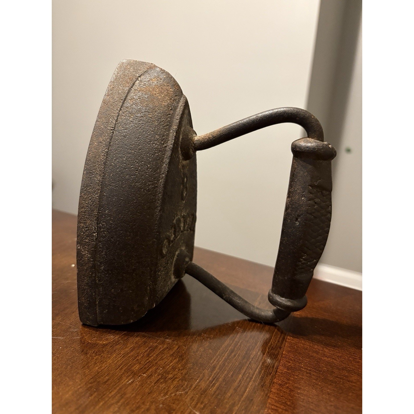 Antique Cast Iron No 8 Sad Iron Antique Cast Iron No 8 Sad Iron