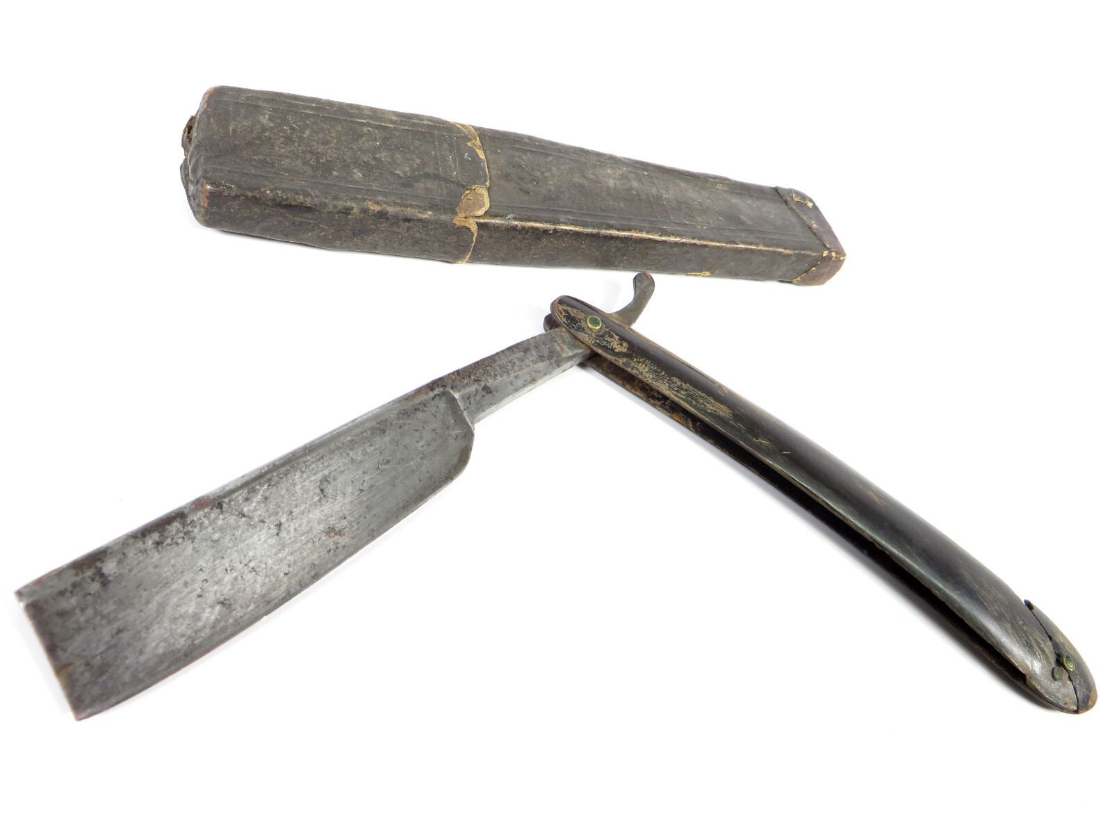 Antique Masonic Engraved Wade & Butcher Sheffield Straight Razor w/ Case Antique Masonic Engraved Wade & Butcher Sheffield Straight Razor w/ Case