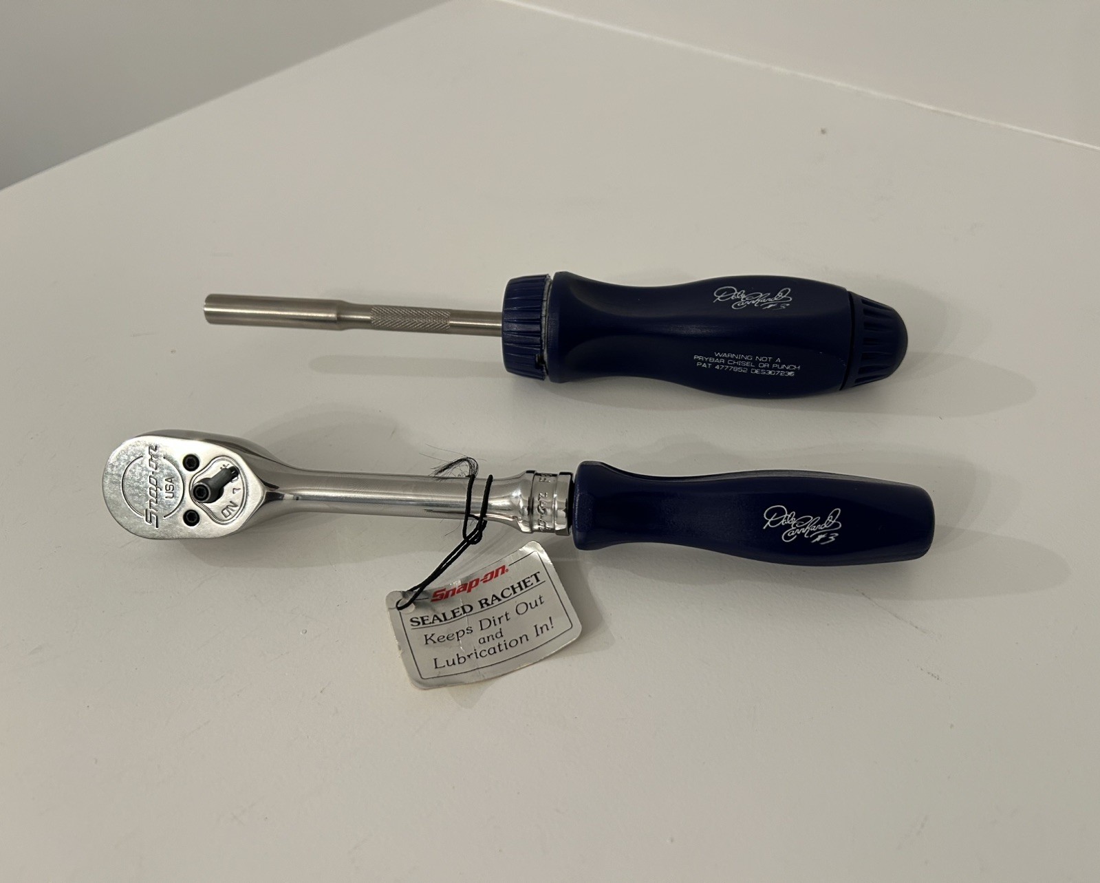 Snap-On Tools F836 3/8 ratchet & Screw Driver & bits- Dale Earnhardt Blue (101)