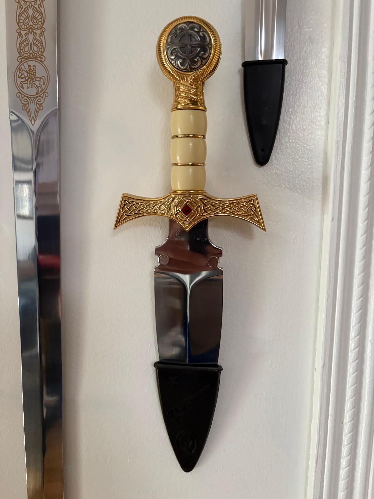 Claymore Gold Edition Highlander Official Dagger H0508 by Marto of Toledo Spain Claymore Gold Edition Highlander Official Dagger H0508 by Marto of Toledo Spain