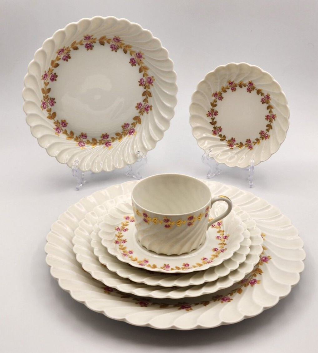 Haviland Limoges Plaisance 7 Piece Place Setting Torse Wreath Shape Haviland Limoges Plaisance 7 Piece Place Setting Torse Wreath Shape
