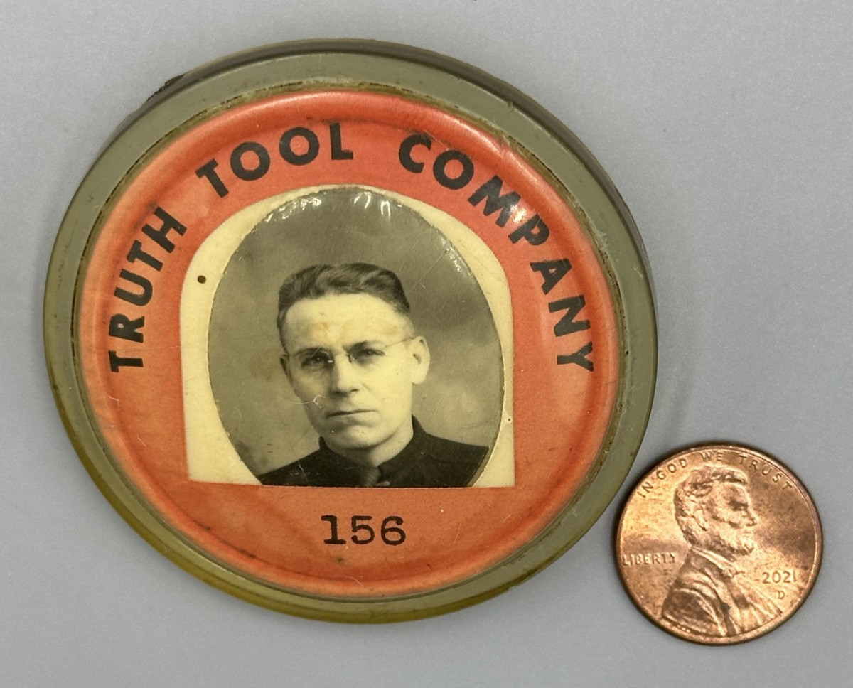 1940s TRUTH TOOL COMPANY Pin EMPLOYEE BADGE Vintage