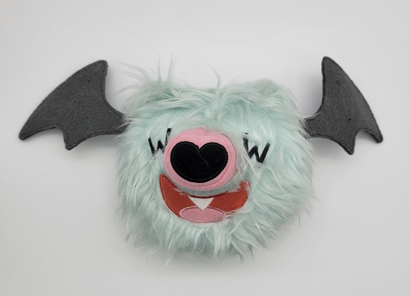Pokemon WOOBAT Plush Jakks 5" x 11" 2011 Stuffed Toy Pokemon WOOBAT Plush Jakks 5" x 11" 2011 Stuffed Toy