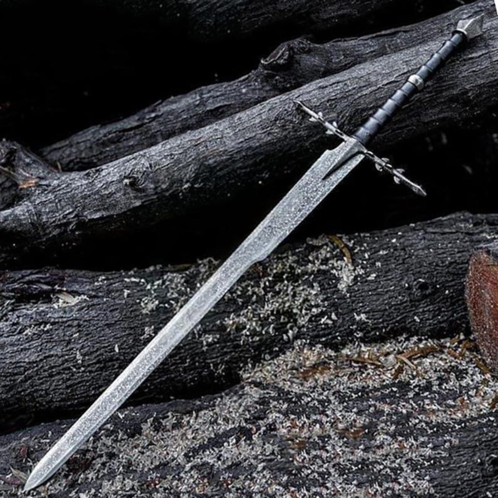 Custom Handmade Nazgul Ringwraith sword, Rings of the Power Cosplay w/ WallMount Custom Handmade Nazgul Ringwraith sword, Rings of the Power Cosplay w/ WallMount