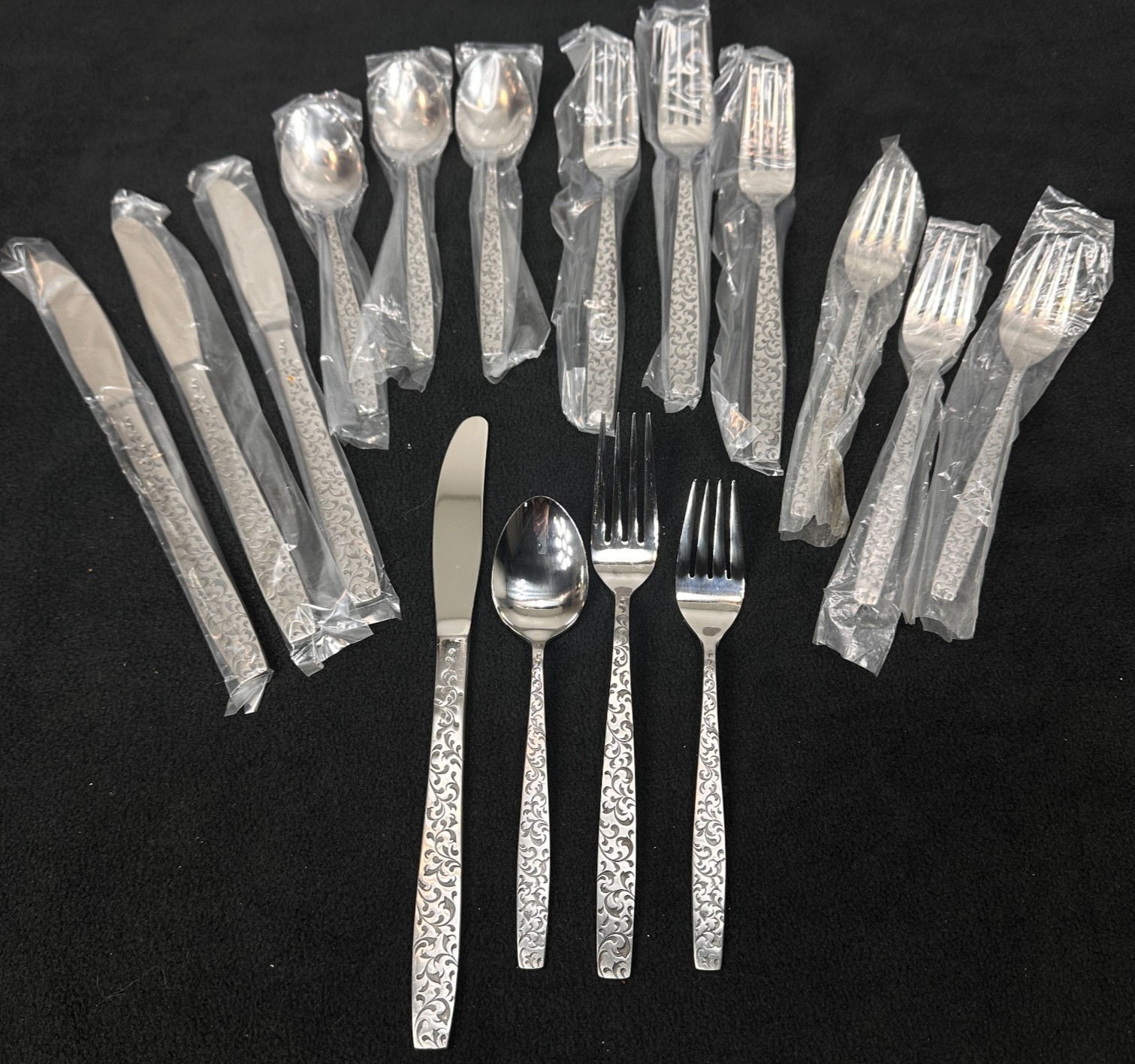 Vtg Corsican Stainless Flatware Set MCM Japan Swirl 4 Place Settings 16pc NEW Vtg Corsican Stainless Flatware Set MCM Japan Swirl 4 Place Settings 16pc NEW