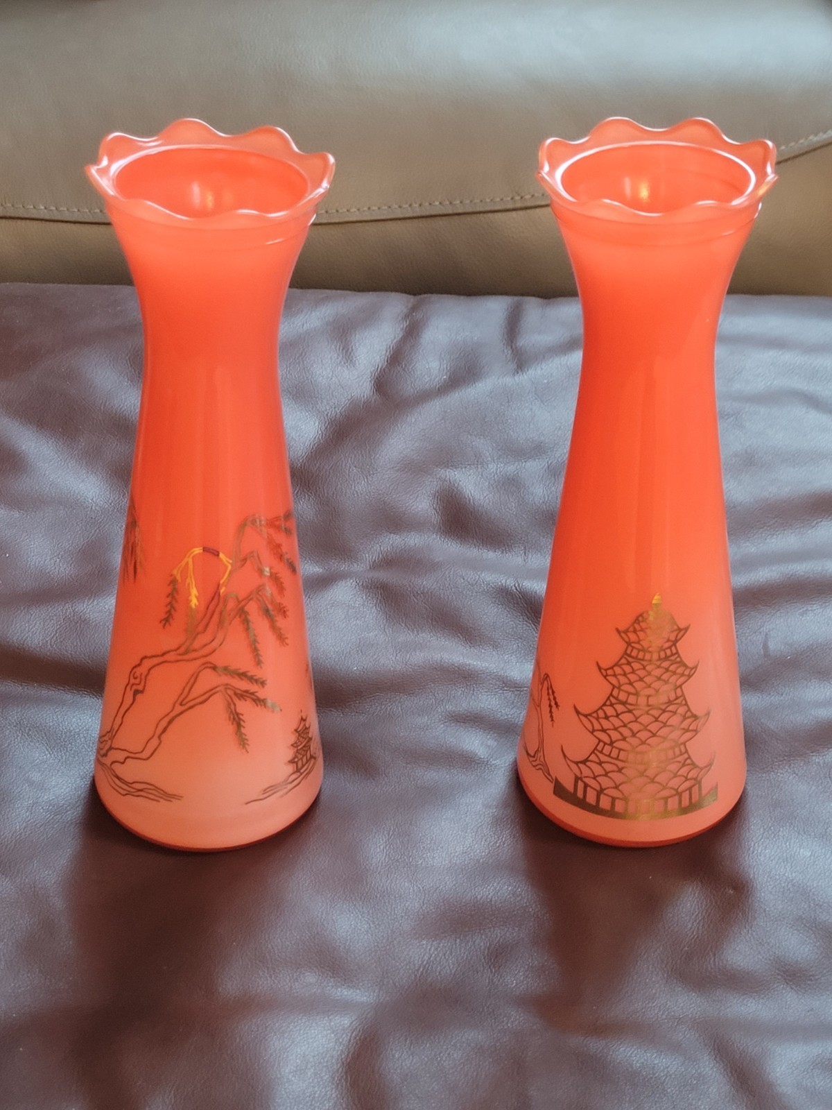 Vtg Bartlett Collins Atomic Age Glass 9" Vase Gold Asian Pagoda Coral Orange MCM Vtg Bartlett Collins Atomic Age Glass 9" Vase Gold Asian Pagoda Coral Orange MCM