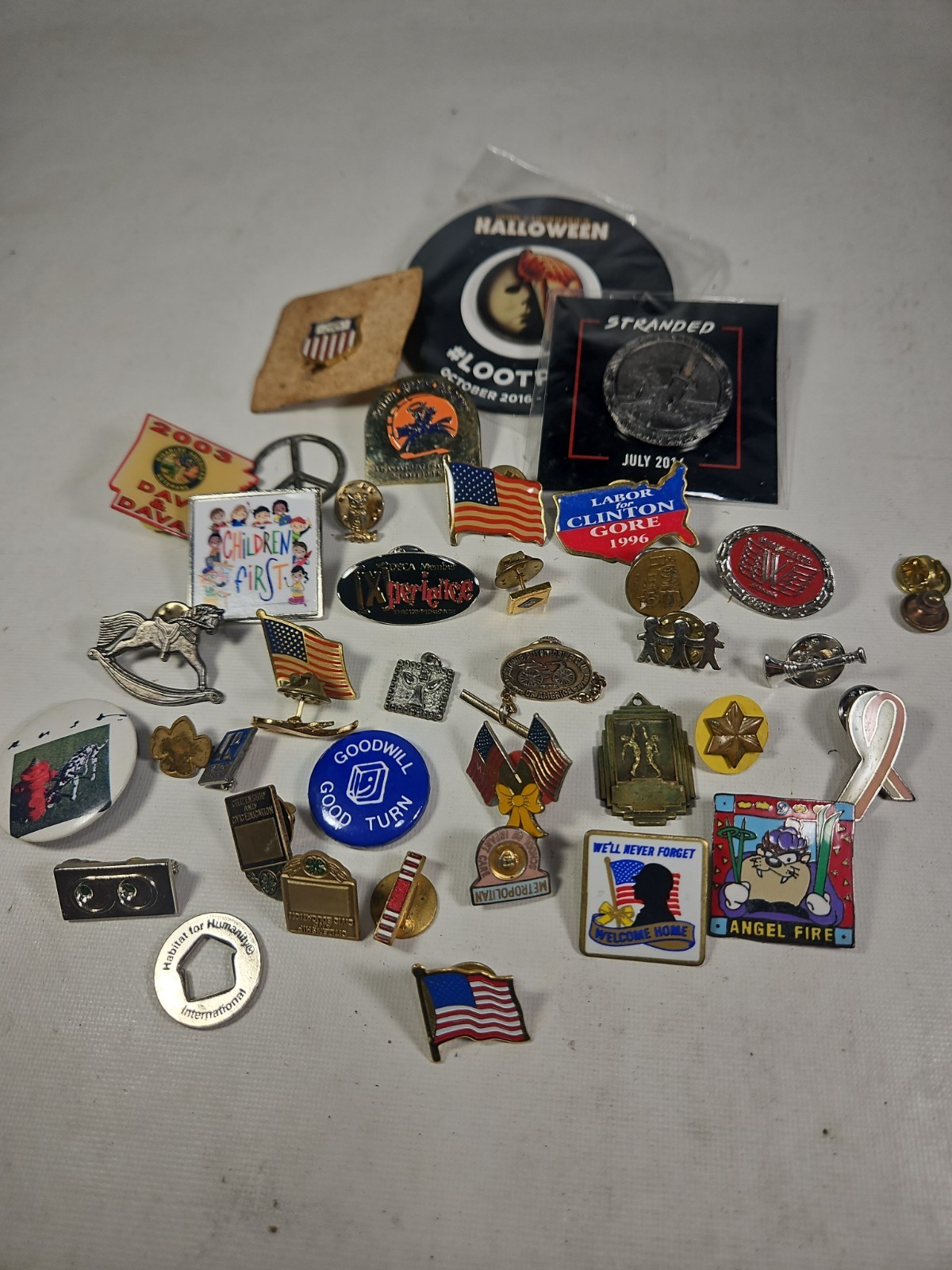 37 Vintage Modern Collectible Pin Lot Olympics Scouts 4H Flags Honda Train 37 Vintage Modern Collectible Pin Lot Olympics Scouts 4H Flags Honda Train