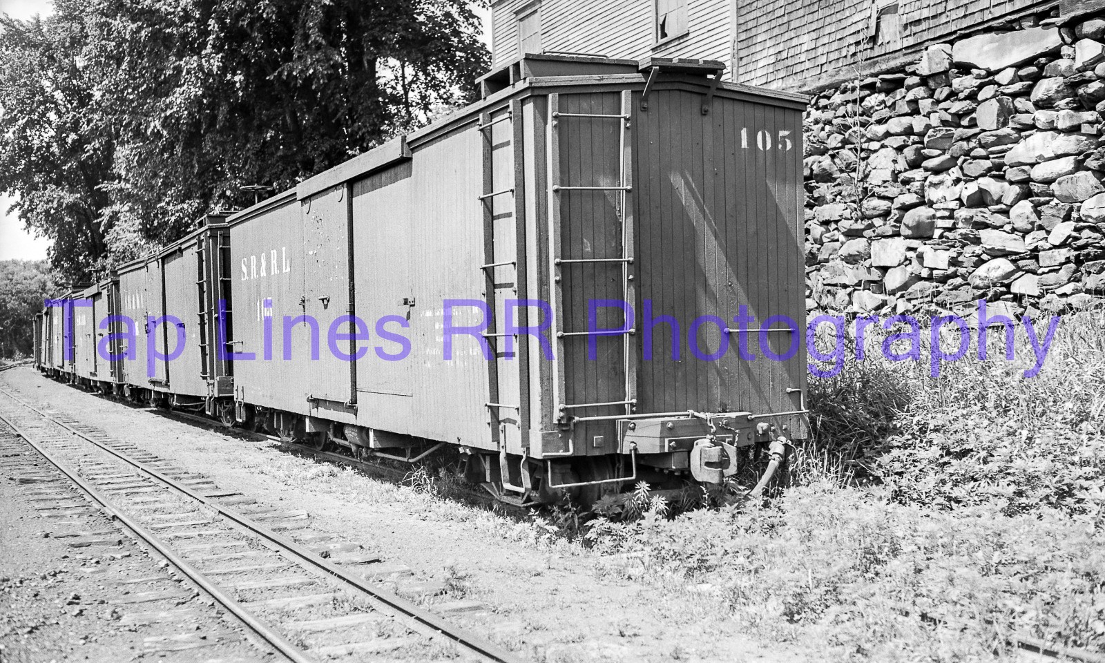 Sandy River & Rangely Lake Boxcars 105 & 146 7/1935 Phillips Me NEW 5X8 PHOTO Sandy River & Rangely Lake Boxcars 105 & 146 7/1935 Phillips Me NEW 5X8 PHOTO