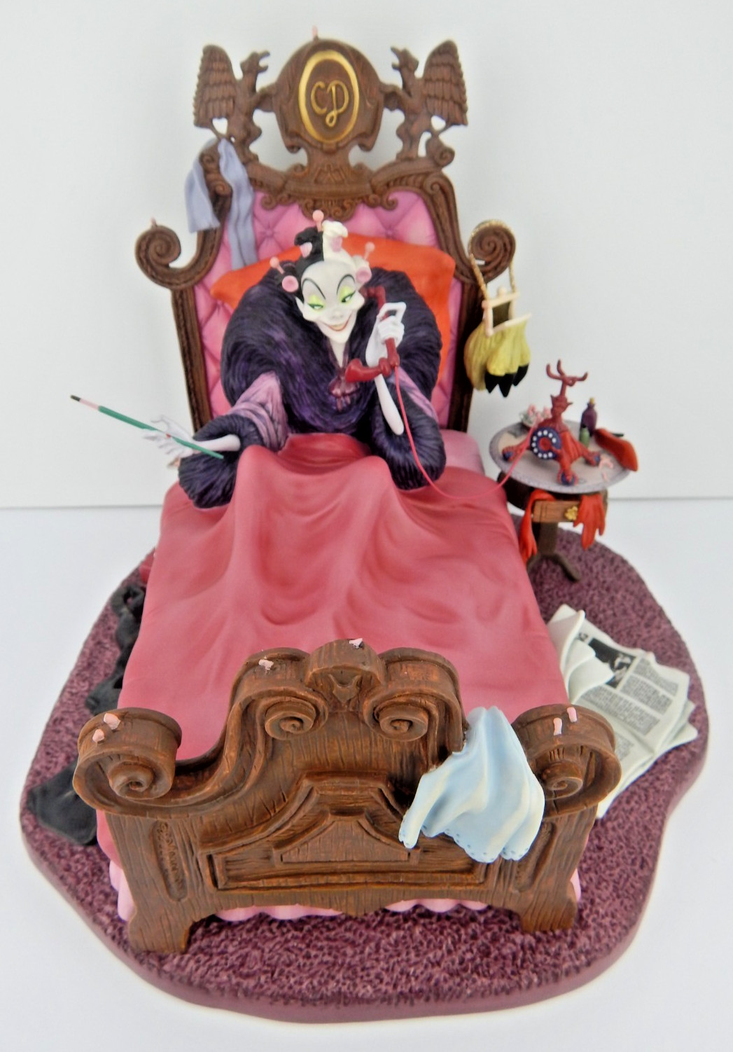 WDCC 101 Dalmations Cruella It's that De Vil Woman w/COA Box (138 WDCC 101 Dalmations Cruella It's that De Vil Woman w/COA Box (138