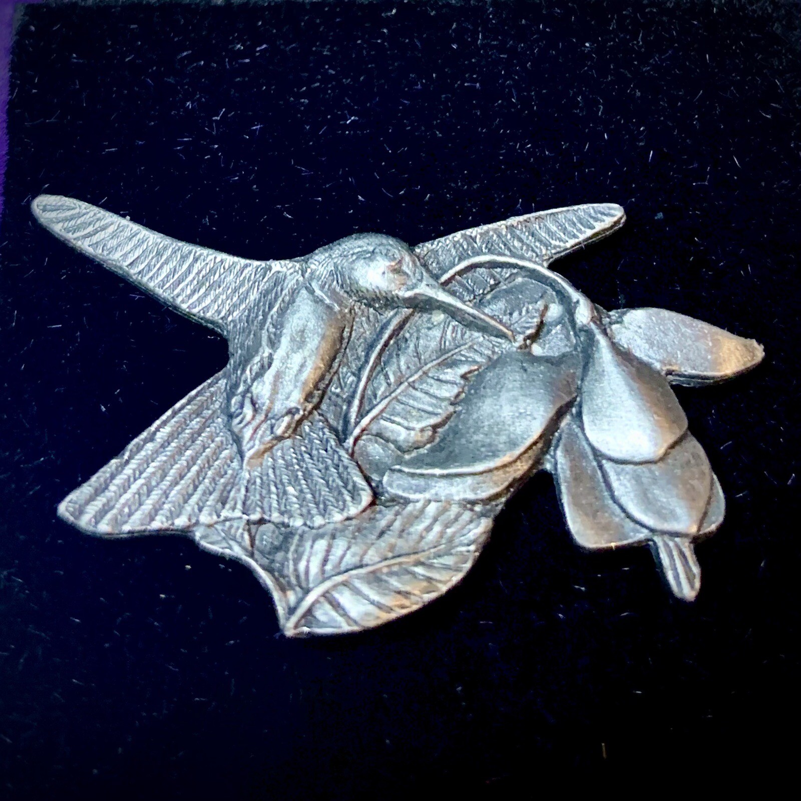 Lovely Vintage Pewter Birds And Bloom Premier Hummingbird With Flower Brooch/Pin