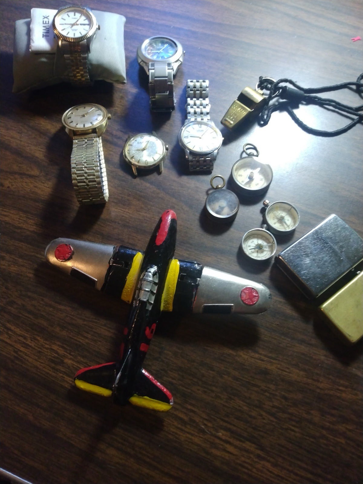 VINTAGE LARGE JUNK DRAWER LOT WATCHES, FIGURINE, COMPASSES, LIGHTERS ETC VINTAGE LARGE JUNK DRAWER LOT WATCHES, FIGURINE, COMPASSES, LIGHTERS ETC