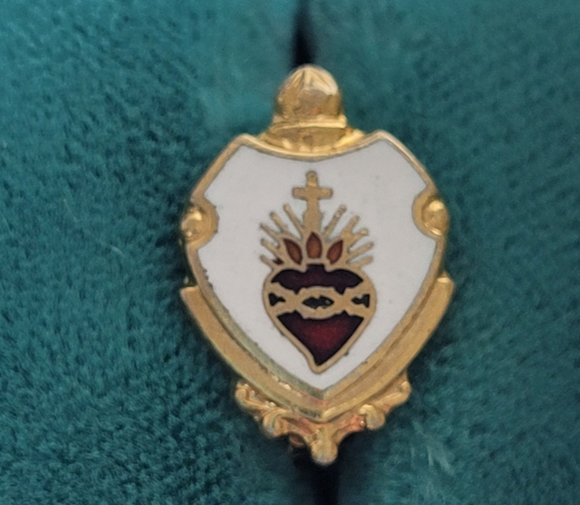 Vintage Sacred Heart Of Jesus Tiny Enamel Pin Vintage Sacred Heart Of Jesus Tiny Enamel Pin
