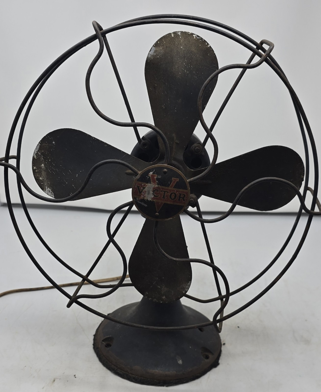 Vintage Antique Victor V Breeze Spreader Electric Fan Runs Works