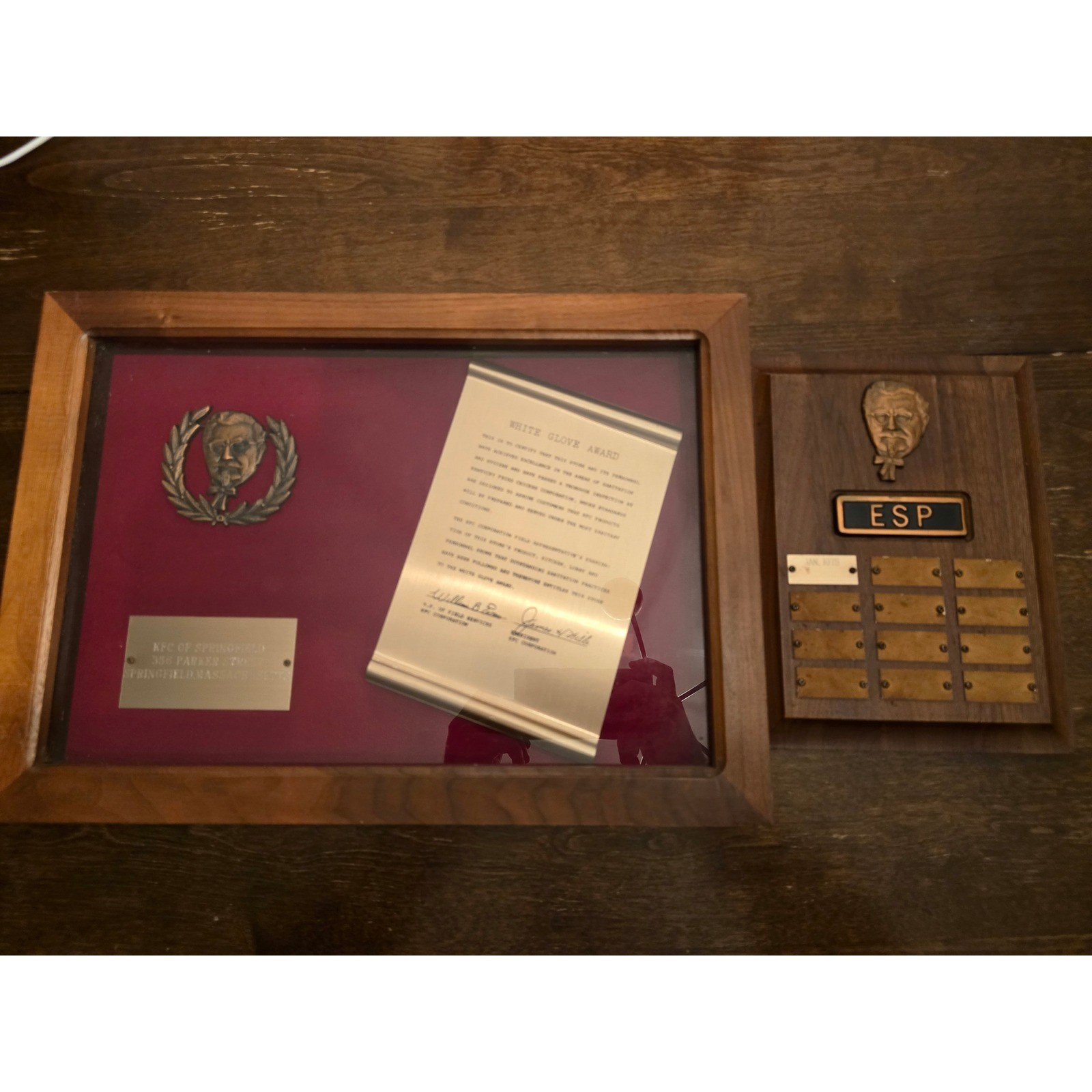 Vintage KFC (Kentucky Fried Chicken) White Glove Award Shadow Box & Plaque Vintage KFC (Kentucky Fried Chicken) White Glove Award Shadow Box & Plaque