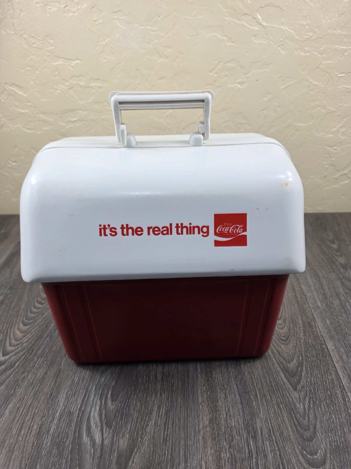 Vintage Original Coca Cola Hard sided Cooler w well fitting lid, folding handle Vintage Original Coca Cola Hard sided Cooler w well fitting lid, folding handle