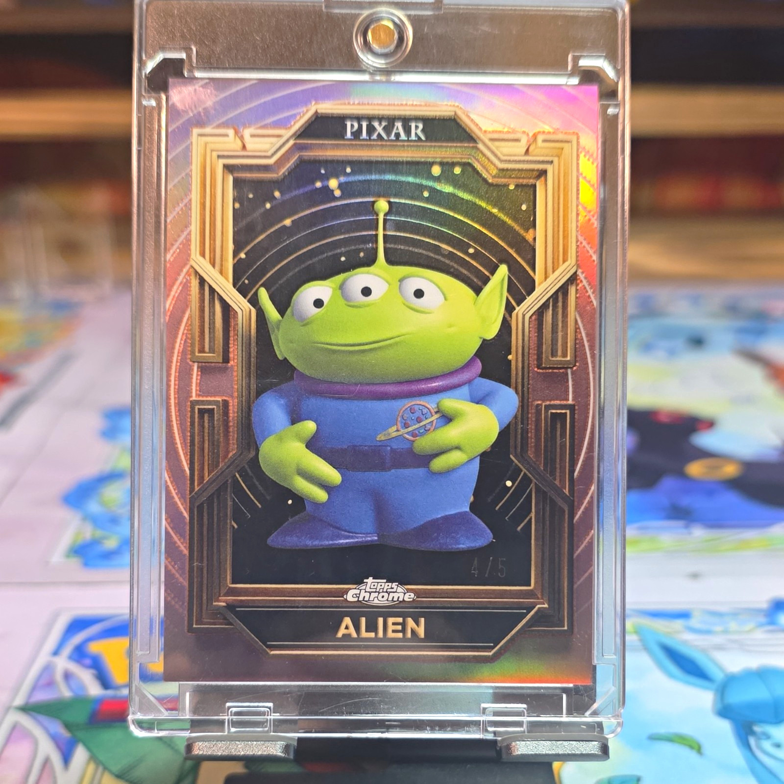 2025 Topps Pixar Gold Alien /5 2025 Topps Pixar Gold Alien /5