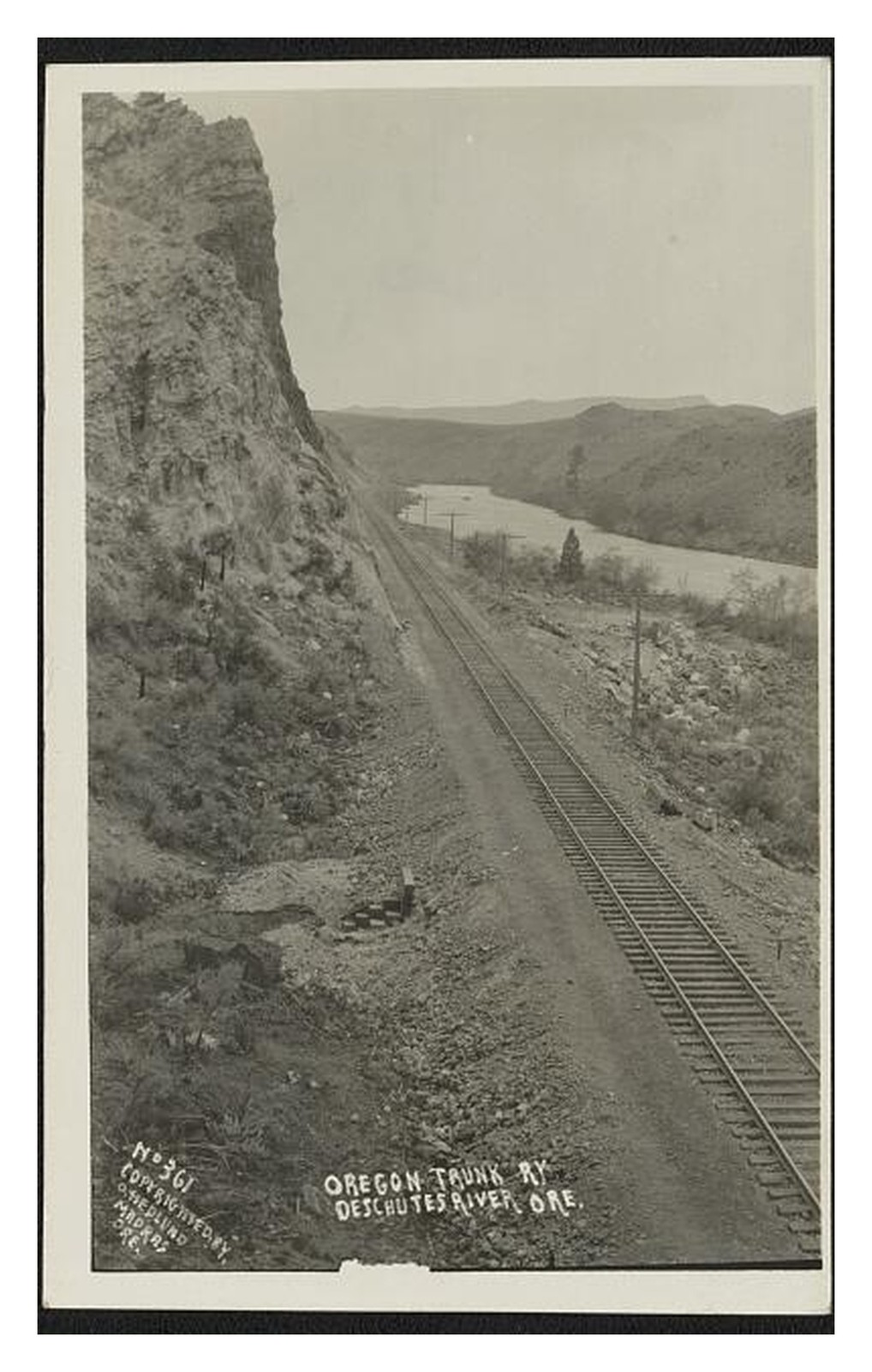 Deschutes River Oregon Trunk RY Standard Postcard