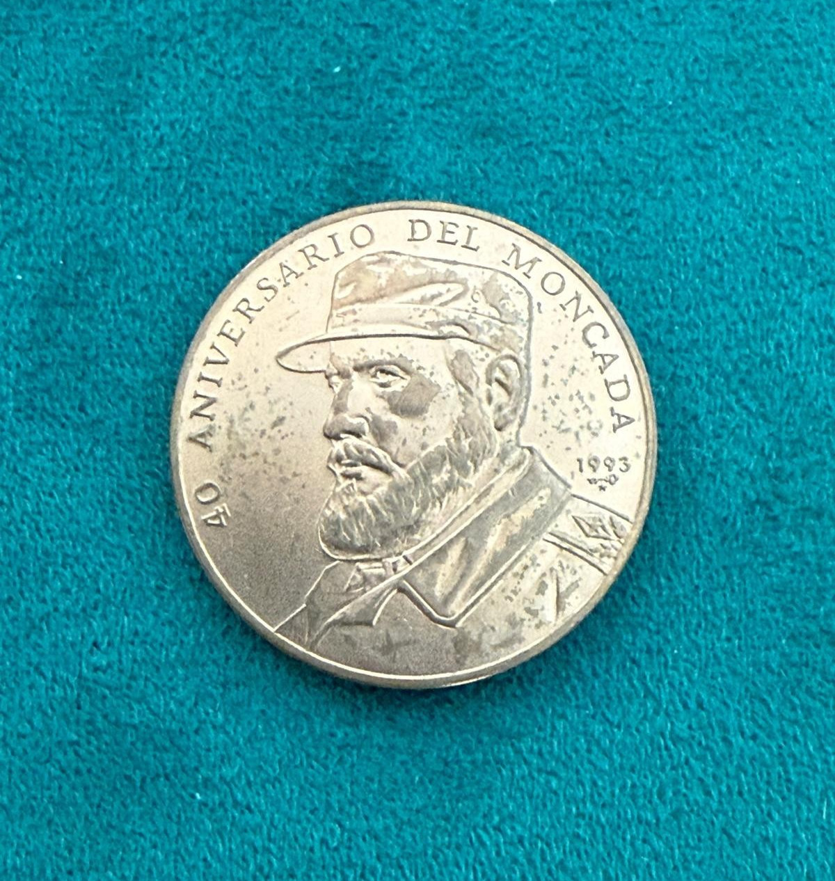 1993 Cuba Souvenir 40th Anniversary Moncada Fidel Castro Cuban Medal Collectible 1993 Cuba Souvenir 40th Anniversary Moncada Fidel Castro Cuban Medal Collectible