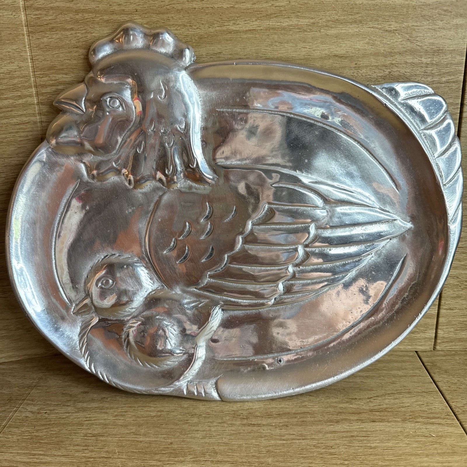 Vtg 1992 CBK LTD Unique Cast Aluminum Tray Hen & Chick Chicken Platter 14”