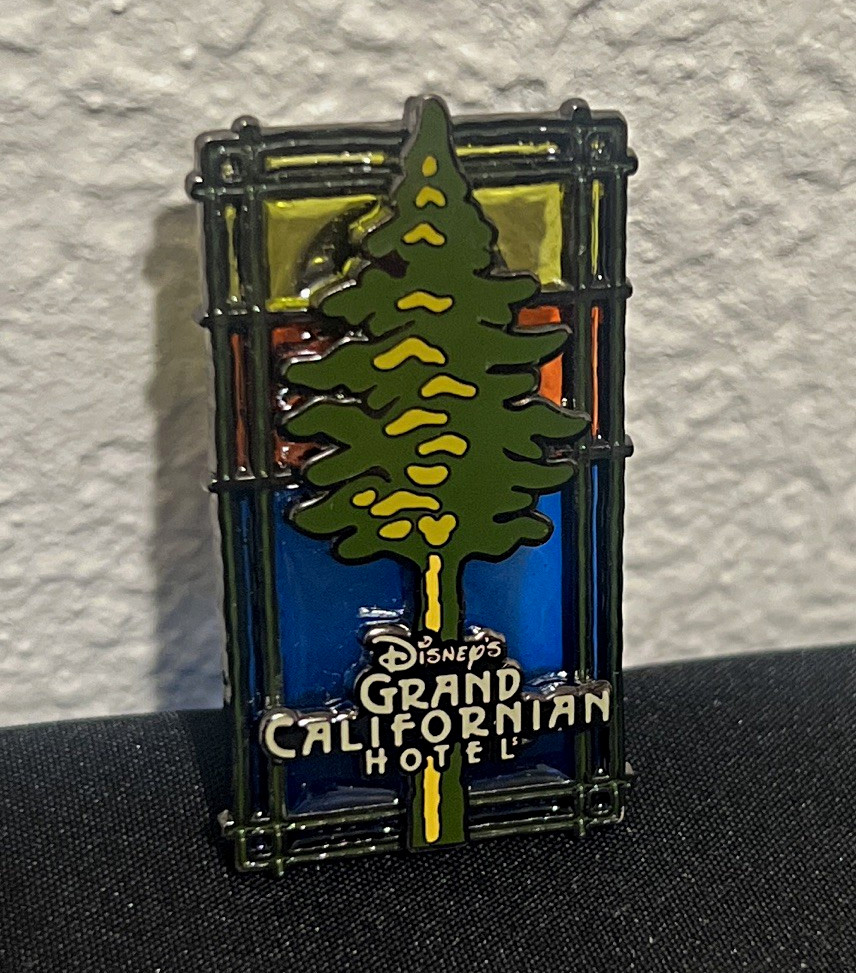 Disney Grand Californian Hotel Stained Glass Tree Pin 2001 Disneyland/DCA Disney Grand Californian Hotel Stained Glass Tree Pin 2001 Disneyland/DCA