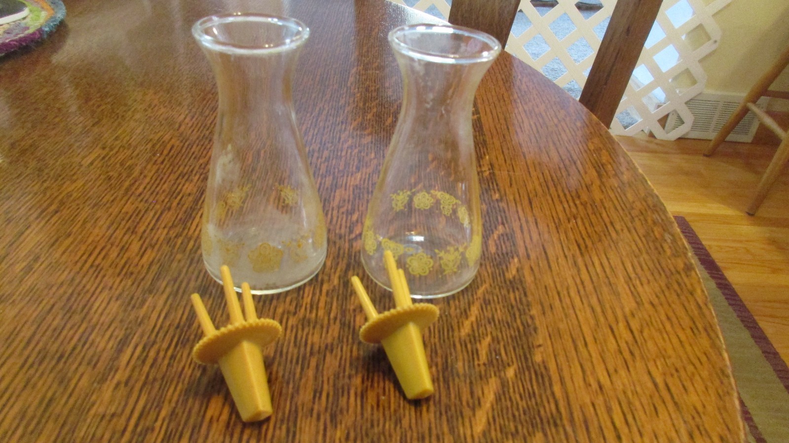 Vintage 1970’s Pyrex Gold Butterfly Floral Glass Salt And Pepper Shakers