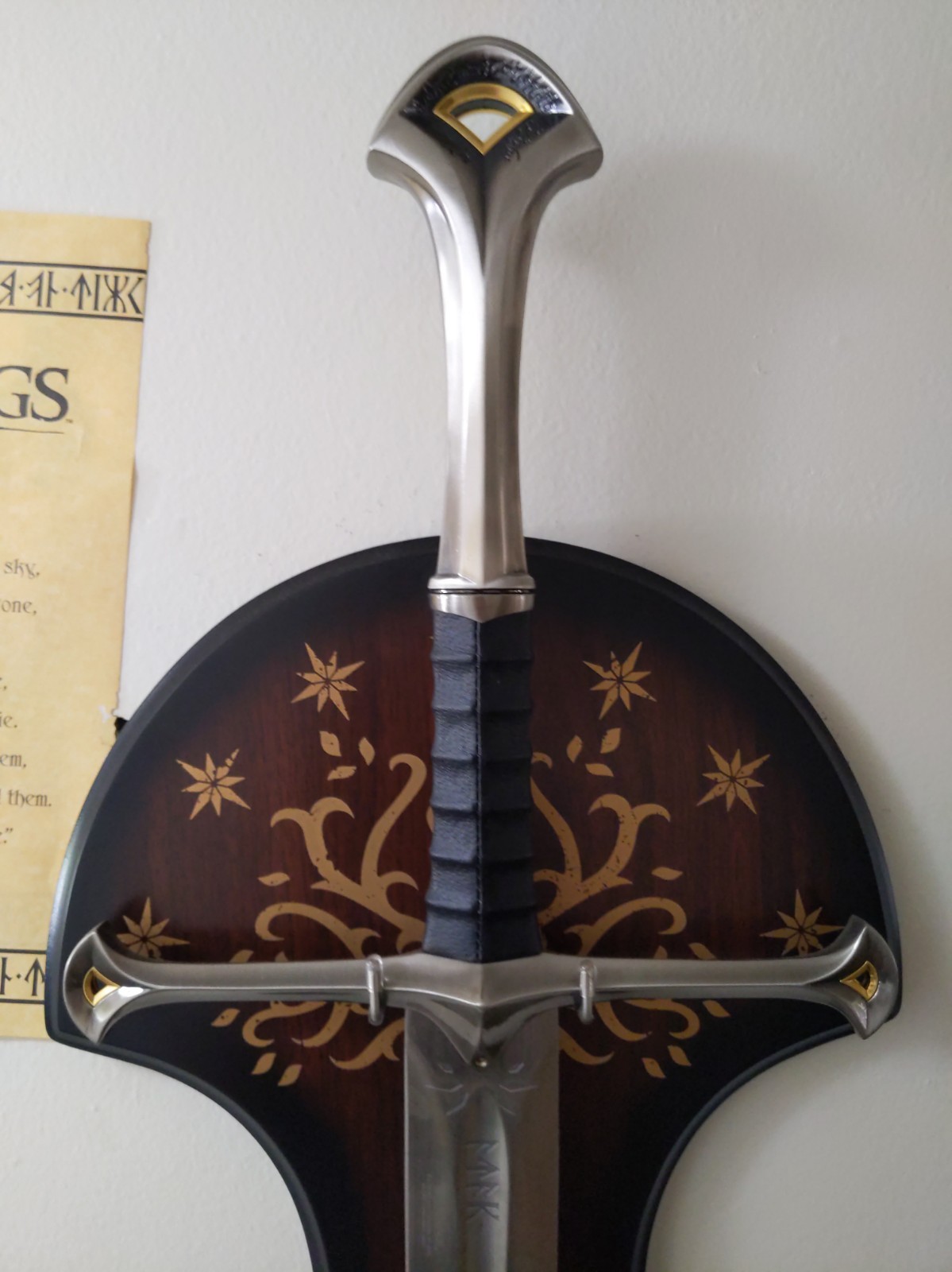 United Cutlery UC1380 The Lord Of The Rings : Anduril, Sword of King Elessar United Cutlery UC1380 The Lord Of The Rings : Anduril, Sword of King Elessar