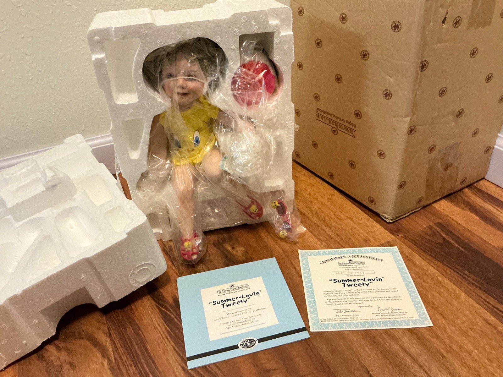 Vintage ASHTON DRAKE Galleries SUMMER LOVIN TWEETY bird porcelain doll handcraft Vintage ASHTON DRAKE Galleries SUMMER LOVIN TWEETY bird porcelain doll handcraft