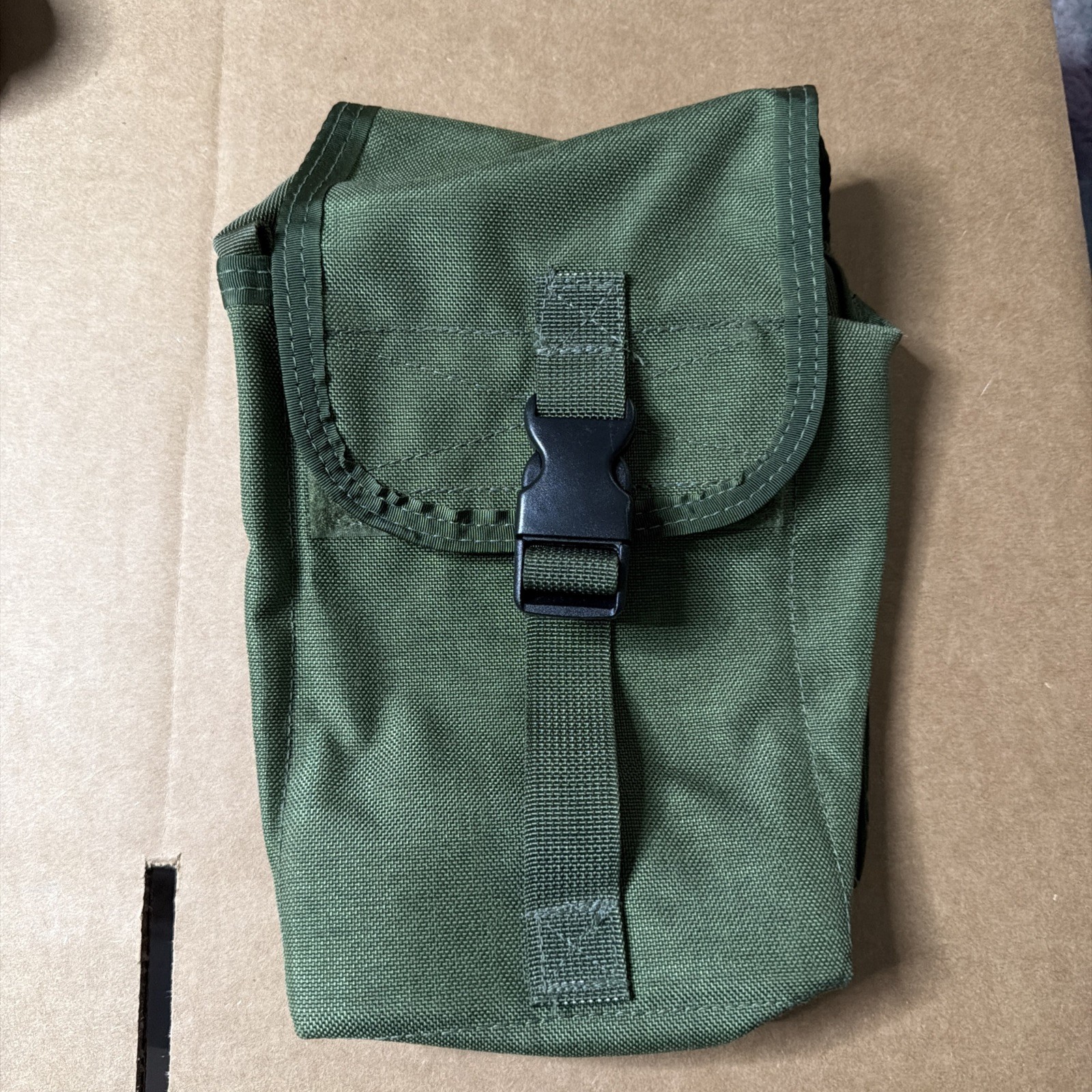 London Bridge LBT Green Old Generation Pouch - All Purpose New Old Stock
