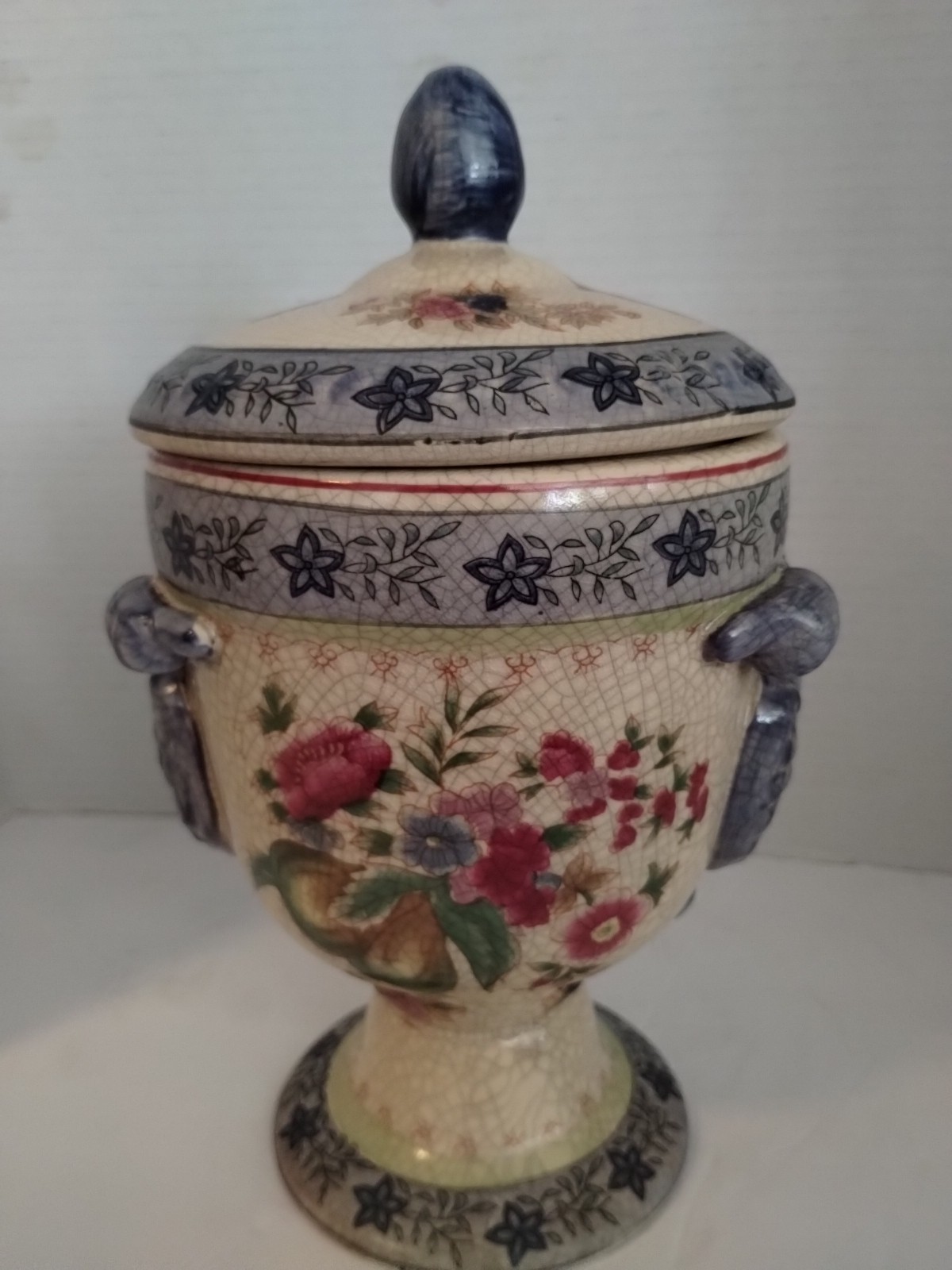 Vintage Vase / Tureen Crackle Glaze Finish, Mint . Tureen Has Lid, & Footed Vintage Vase / Tureen Crackle Glaze Finish, Mint . Tureen Has Lid, & Footed
