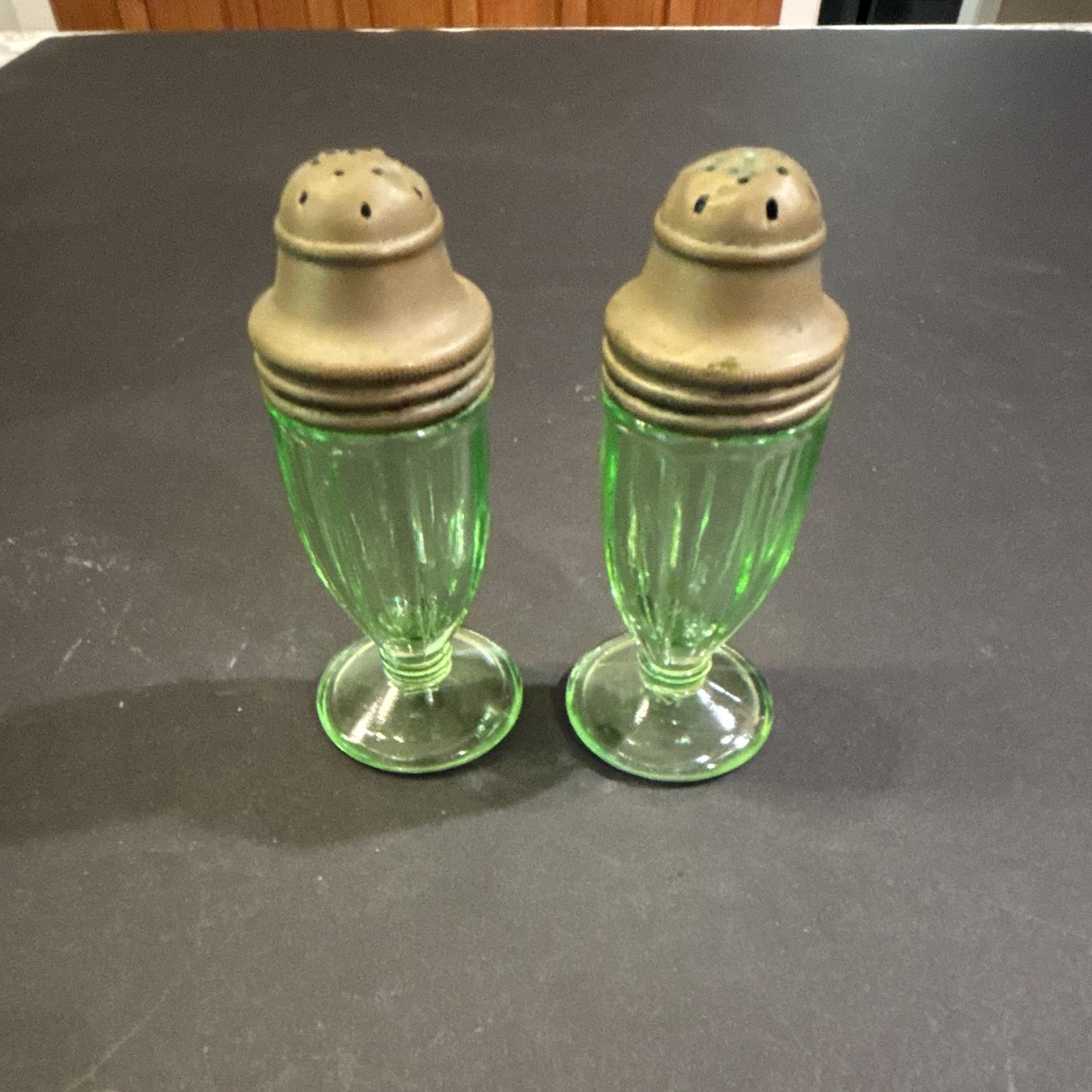Vintage Hazel Atlas Uranium Glass Salt Pepper Shakers Paperclip Ribbon Glows