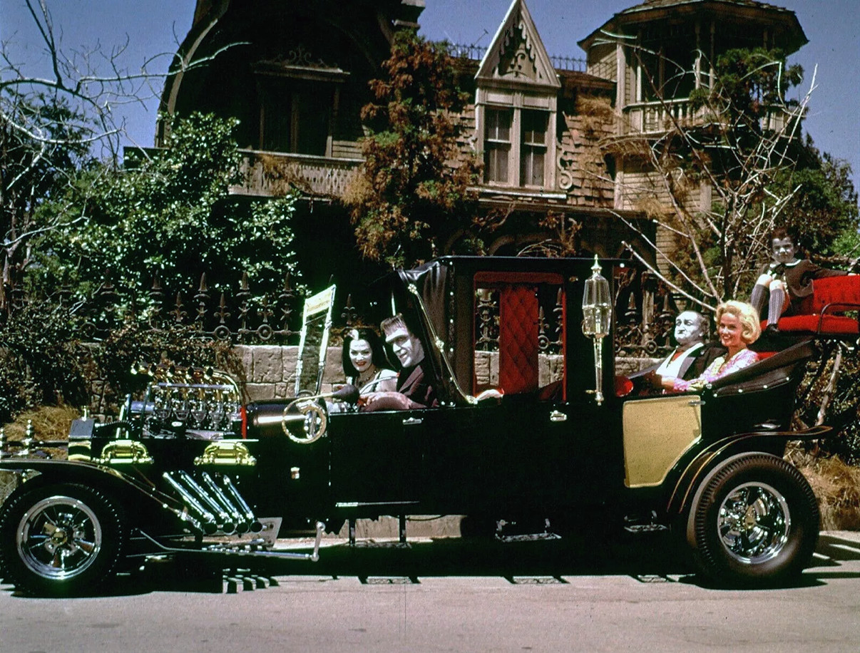 1964 The Munsters Mobile Show Dragula High Quality Metal Magnet 3x4 inches 8287