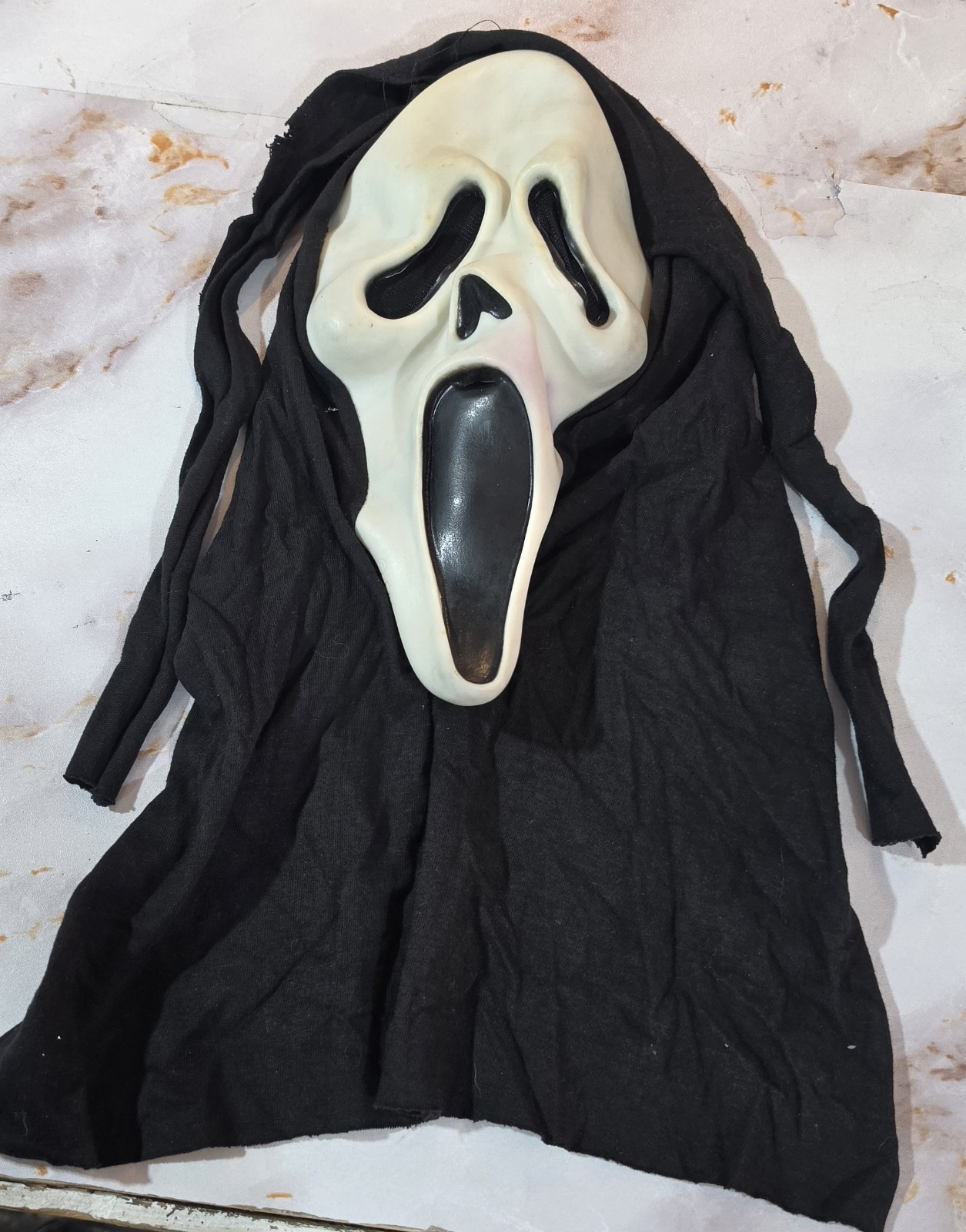 Vintage Ghostface Scream 2 Mask MK Stamp Cotton Shroud Easter Unlimited Glow RDS Vintage Ghostface Scream 2 Mask MK Stamp Cotton Shroud Easter Unlimited Glow RDS