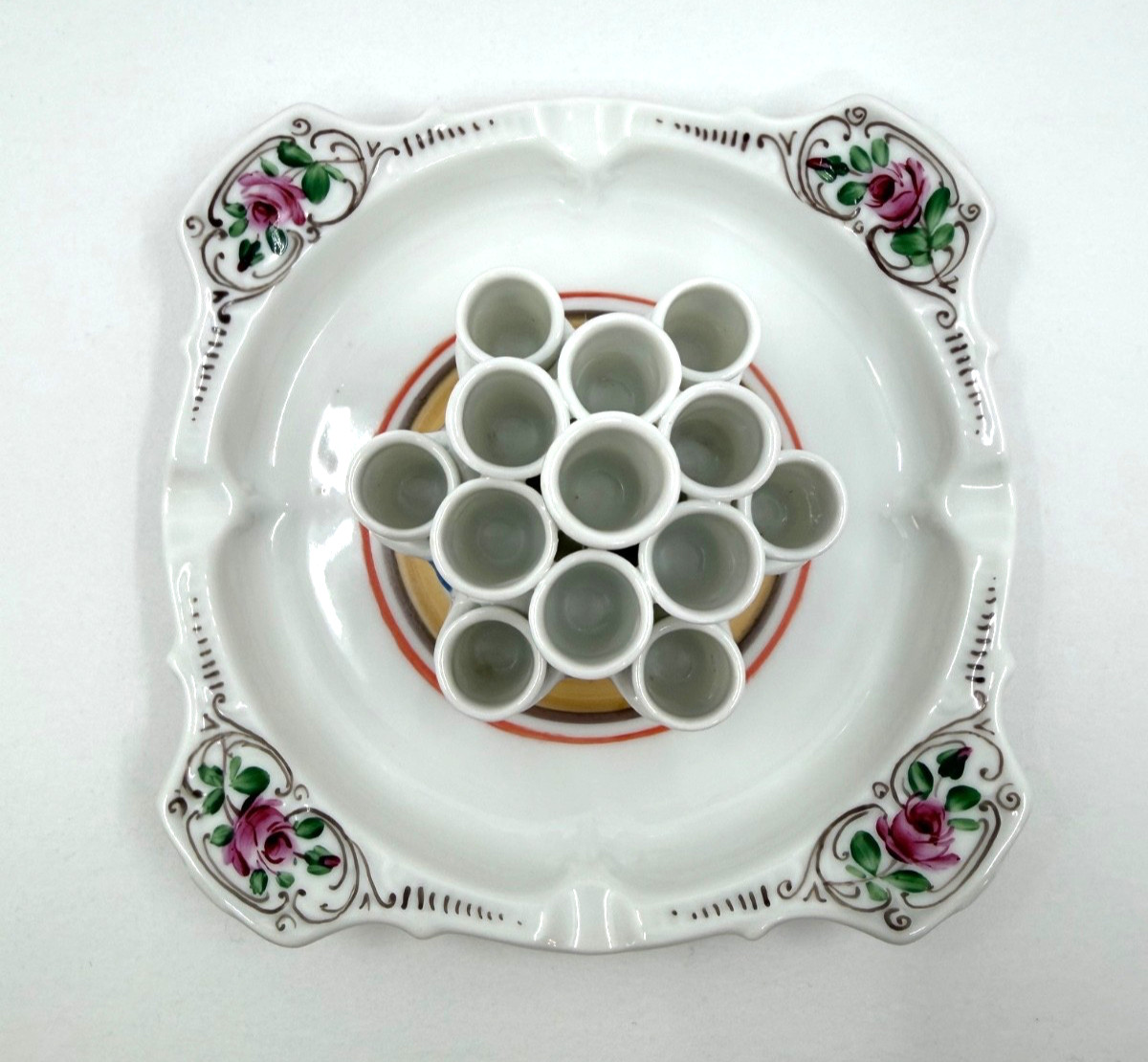 Vintage Czechoslovakia Porcelain Cigarette Holder Ashtray Floral Pattern 1438 Vintage Czechoslovakia Porcelain Cigarette Holder Ashtray Floral Pattern 1438