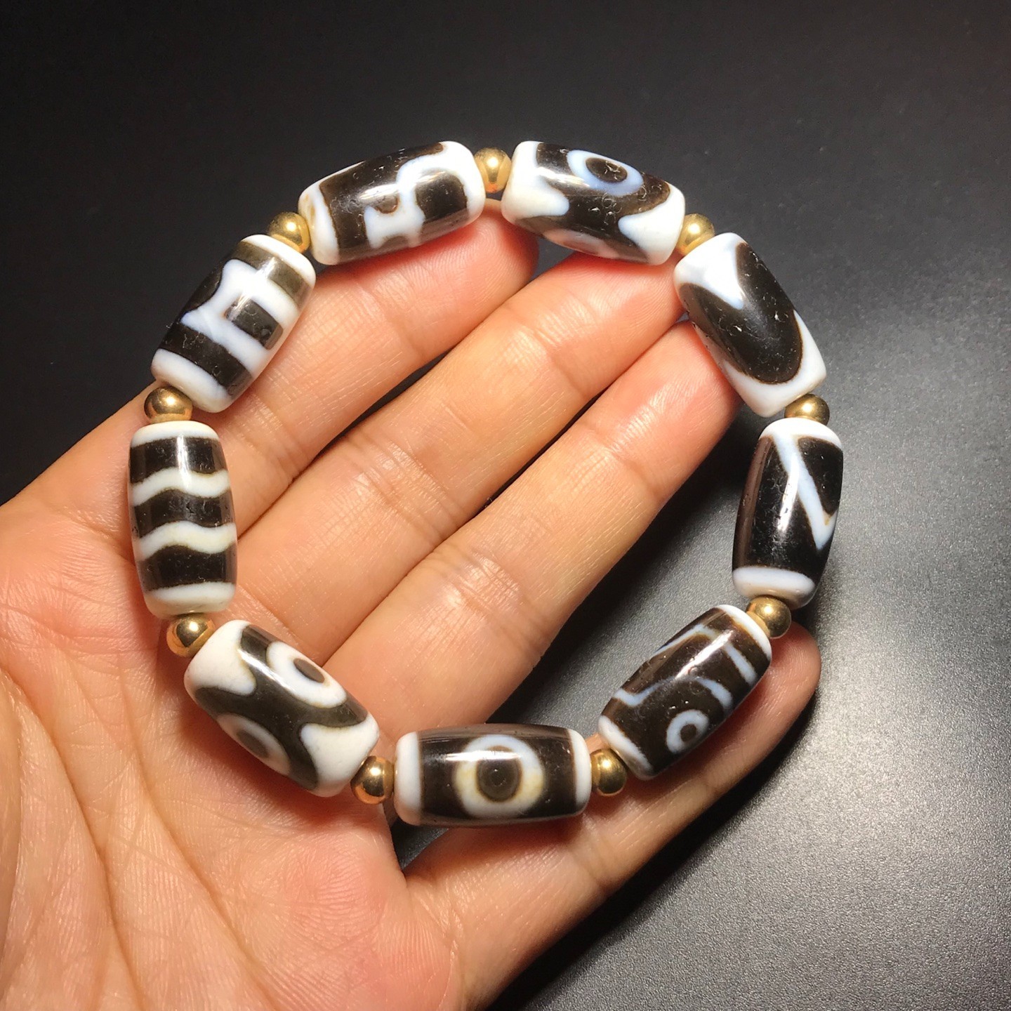 Vintage Tibetan Old Agate Dzi Bead Amulet Bracelet Talisman Hand string 10×20mm Vintage Tibetan Old Agate Dzi Bead Amulet Bracelet Talisman Hand string 10×20mm