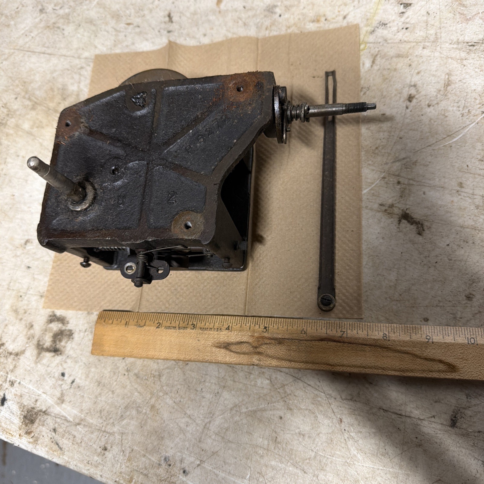 Antique Vintage Wind Up PHONOGRAPH Part Motor Antique Vintage Wind Up PHONOGRAPH Part Motor