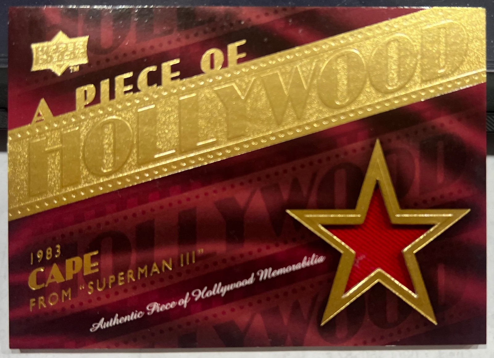 2008 Upper Deck A Piece of Hollywood Christopher Reeve Superman lll Worn Cape 2008 Upper Deck A Piece of Hollywood Christopher Reeve Superman lll Worn Cape