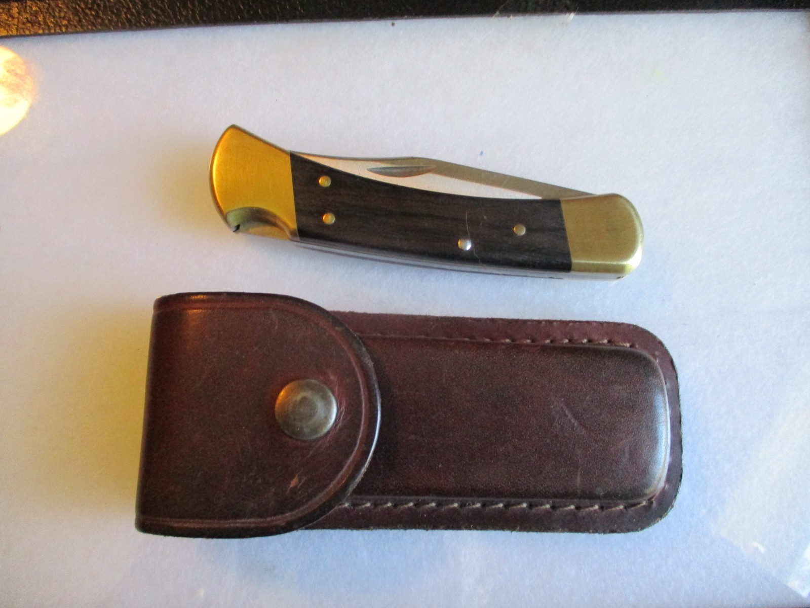 Vintage Buck 110 Folding Hunting Knife (4-Dot) w/ Sheath 1981-1986 USA Vintage Buck 110 Folding Hunting Knife (4-Dot) w/ Sheath 1981-1986 USA