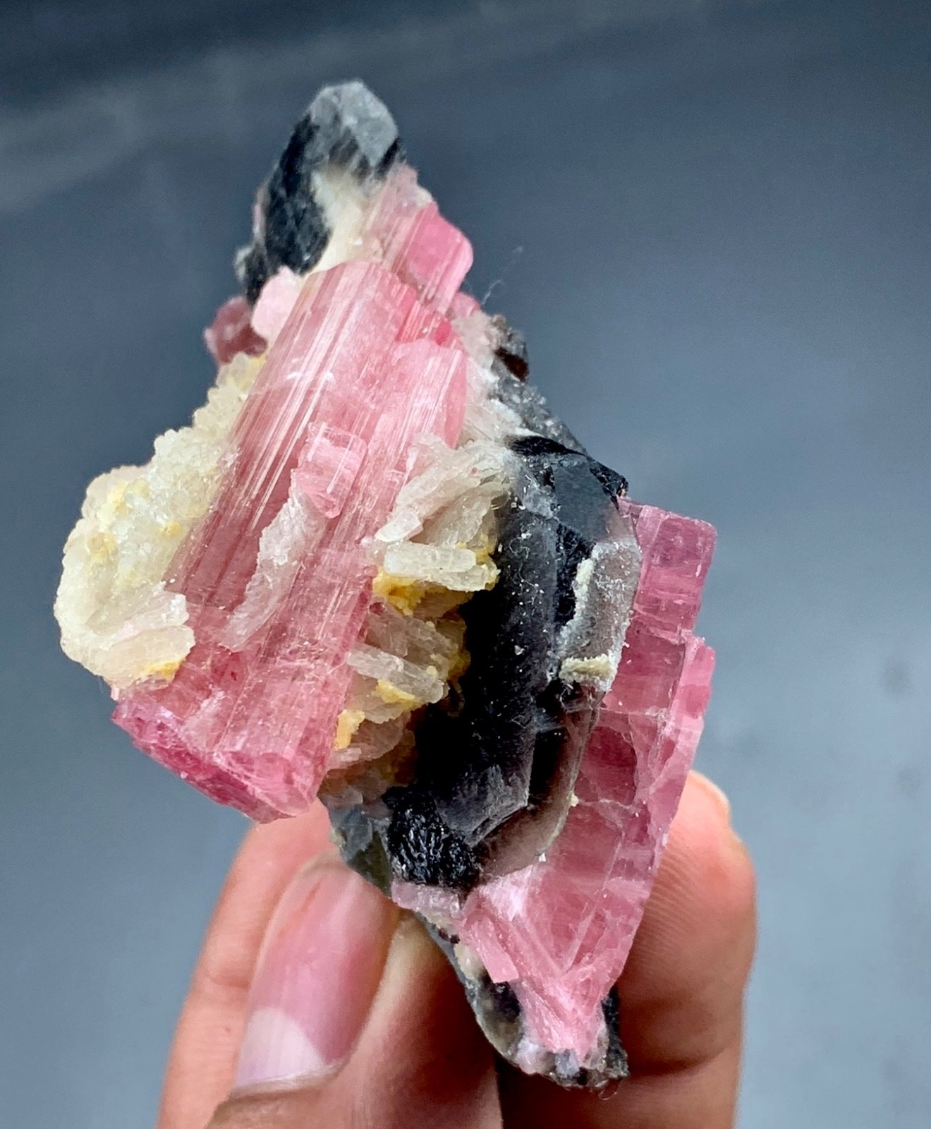 314 Carat Tourmaline pink with quartz crystal specimen from Afghanistan 314 Carat Tourmaline pink with quartz crystal specimen from Afghanistan
