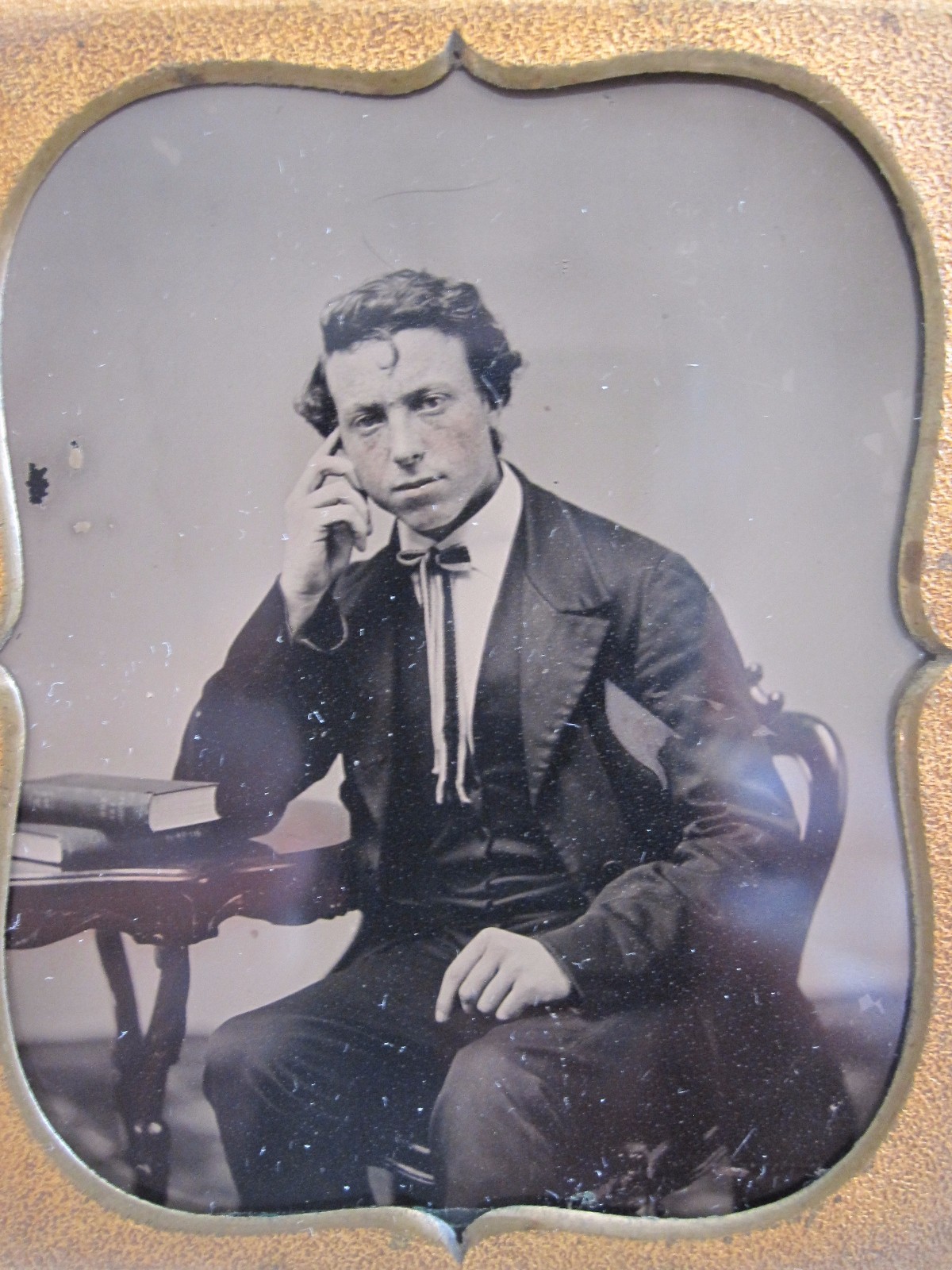 ANTIQUE AMERICAN ARTISTIC FINE ART HANDSOME FRECKLED MAN GENT AMBROTYPE PHOTO ANTIQUE AMERICAN ARTISTIC FINE ART HANDSOME FRECKLED MAN GENT AMBROTYPE PHOTO