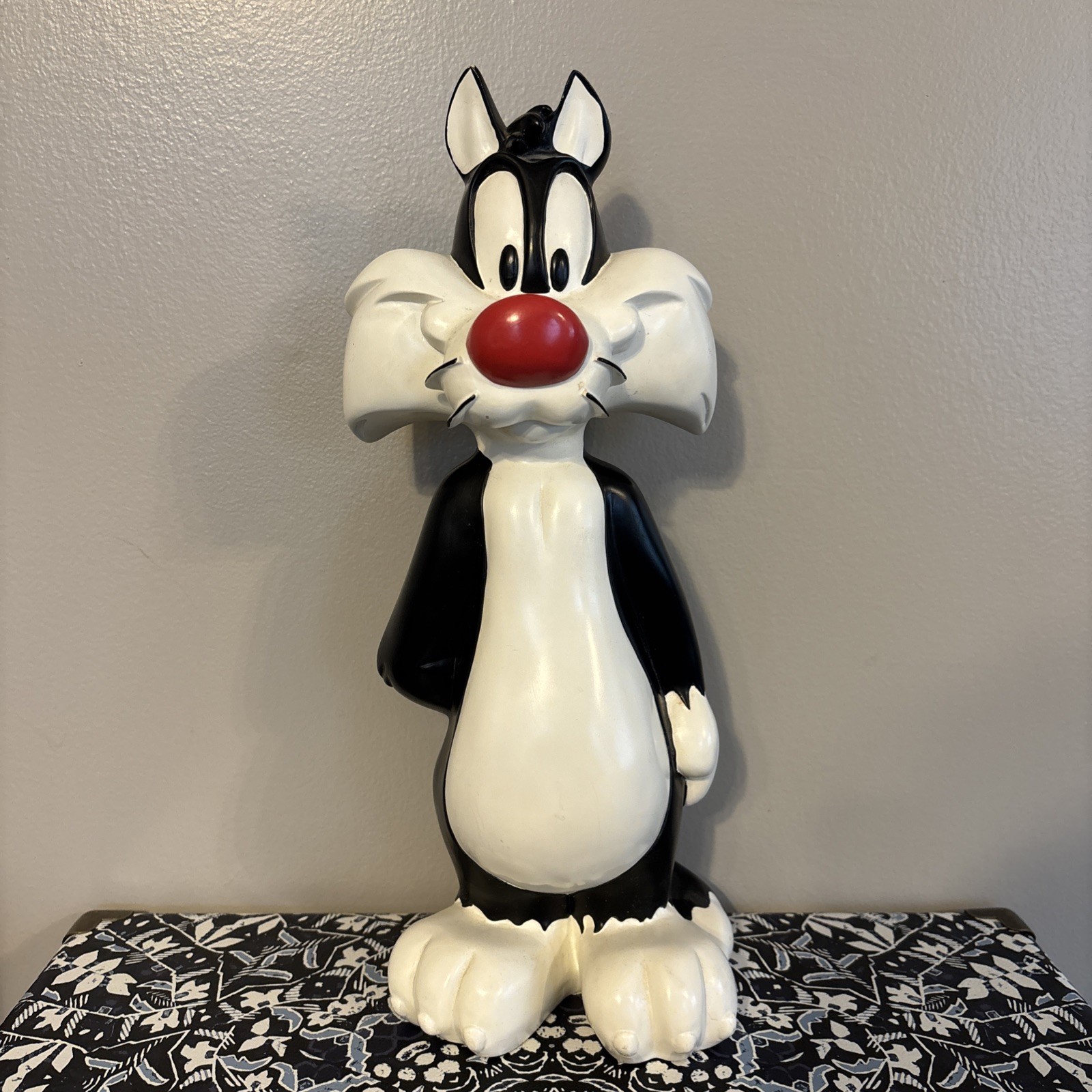 VINTAGE LARGE 14" COLLECTIBLE SYLVESTER & TWEETY LOONEY TUNES STATUE WARNER BRO VINTAGE LARGE 14" COLLECTIBLE SYLVESTER & TWEETY LOONEY TUNES STATUE WARNER BRO