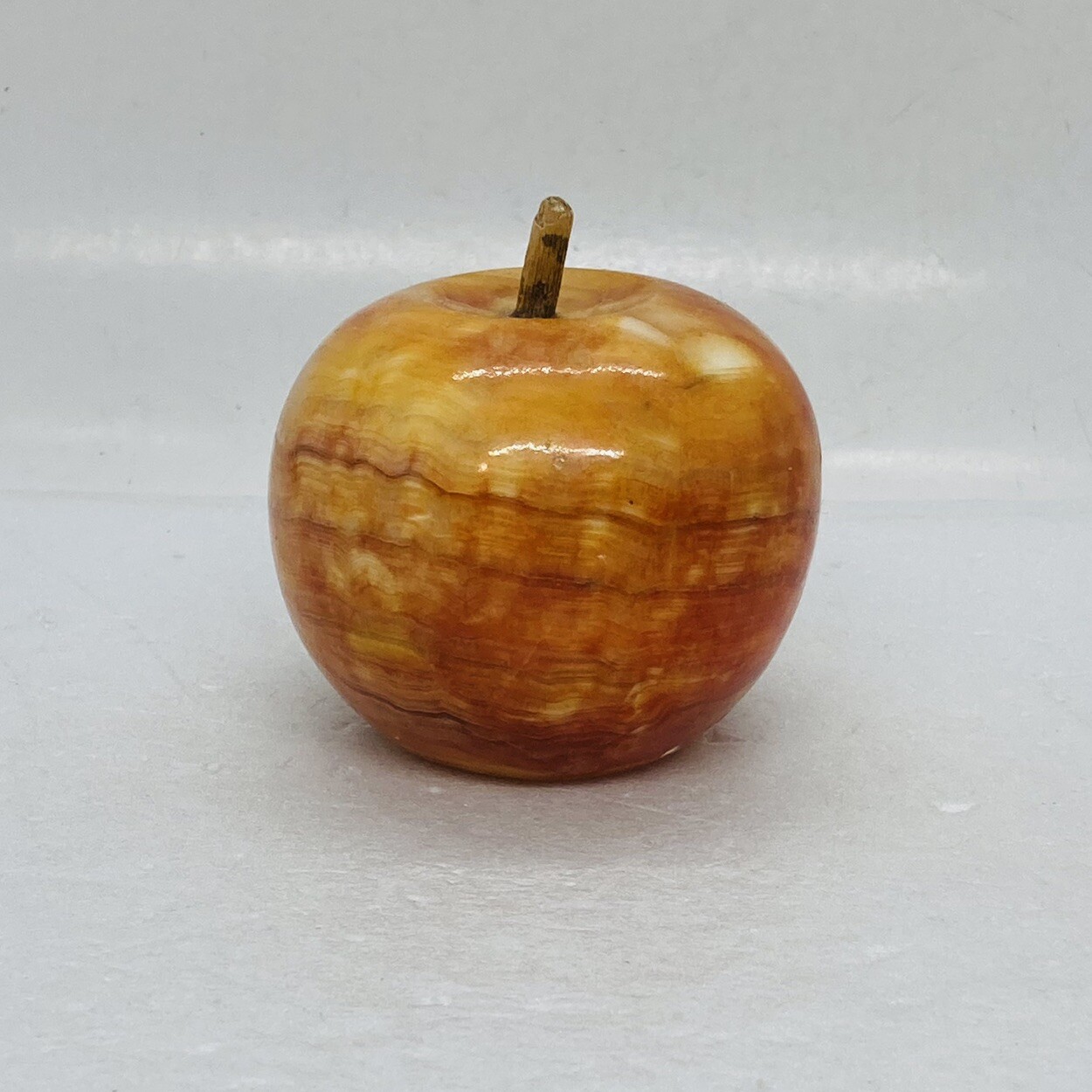 Vintage 1970s Solid Marble Stone Apple Paperweight Orange Tone 3” Heavy 33 Vintage 1970s Solid Marble Stone Apple Paperweight Orange Tone 3” Heavy 33