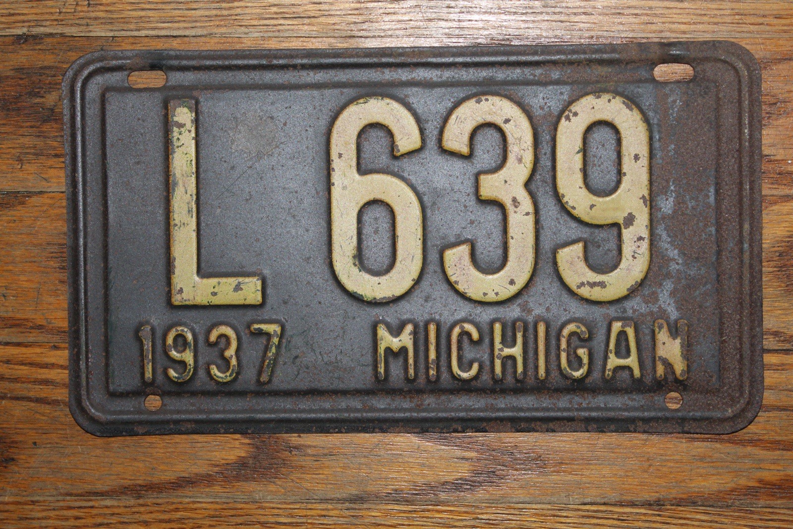 Rare 1937 Shorty Michigan License Plate Original Paint