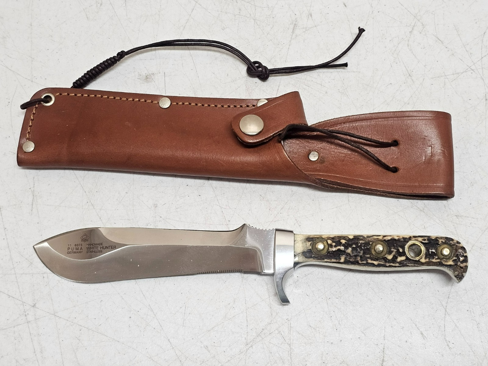 Vintage  Puma knife With Leather  White Hunter Puma Germany 6375