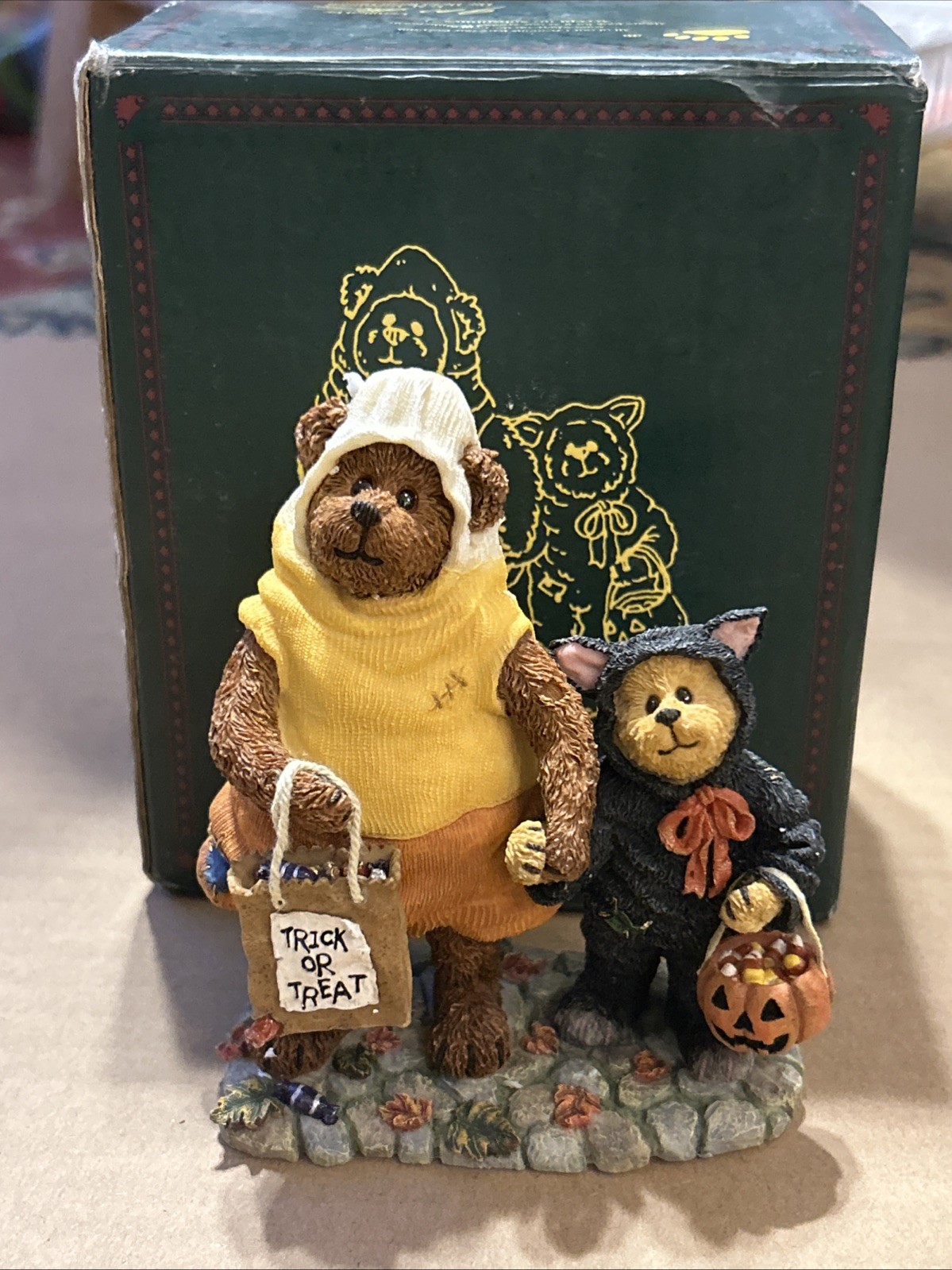 Boyds Bears Candy B. Corn with Scaredy Bear Trick or Treat Halloween Decor w/Box