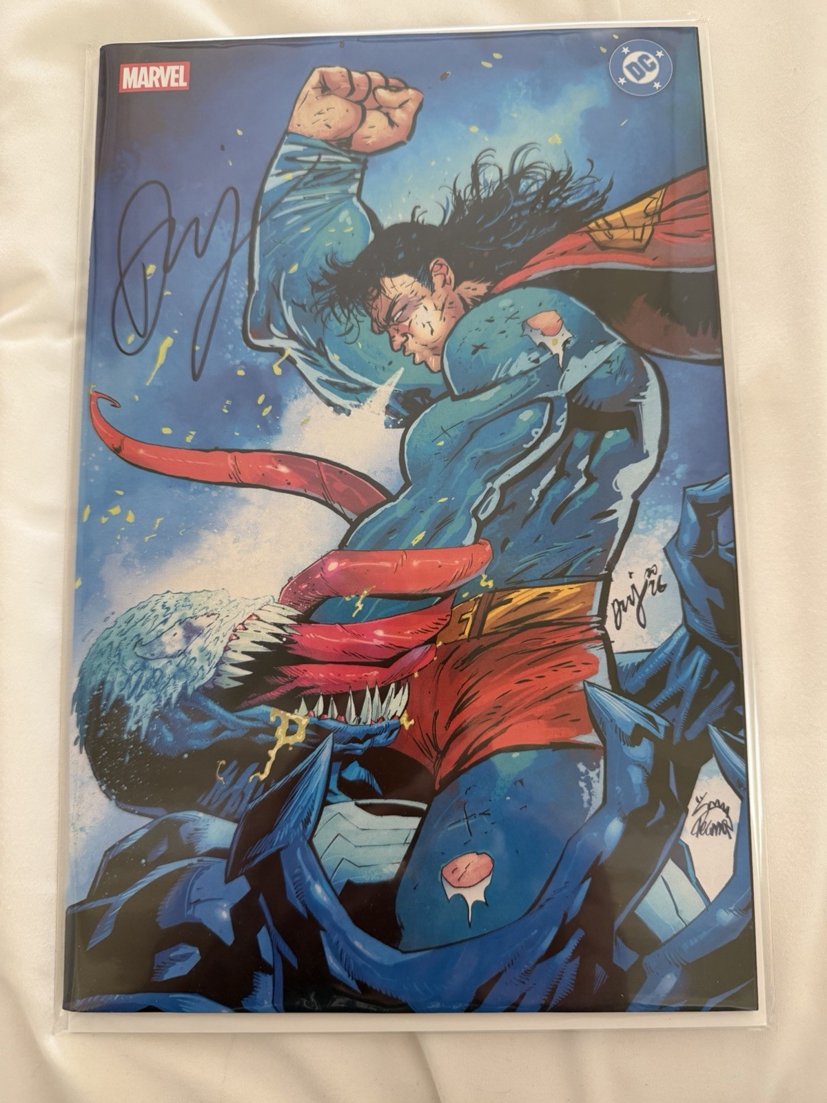 SDCC Felix Comic Spider-Man Superman #1 Daniel Warren Johnson Venom DWJ SIGNED SDCC Felix Comic Spider-Man Superman #1 Daniel Warren Johnson Venom DWJ SIGNED