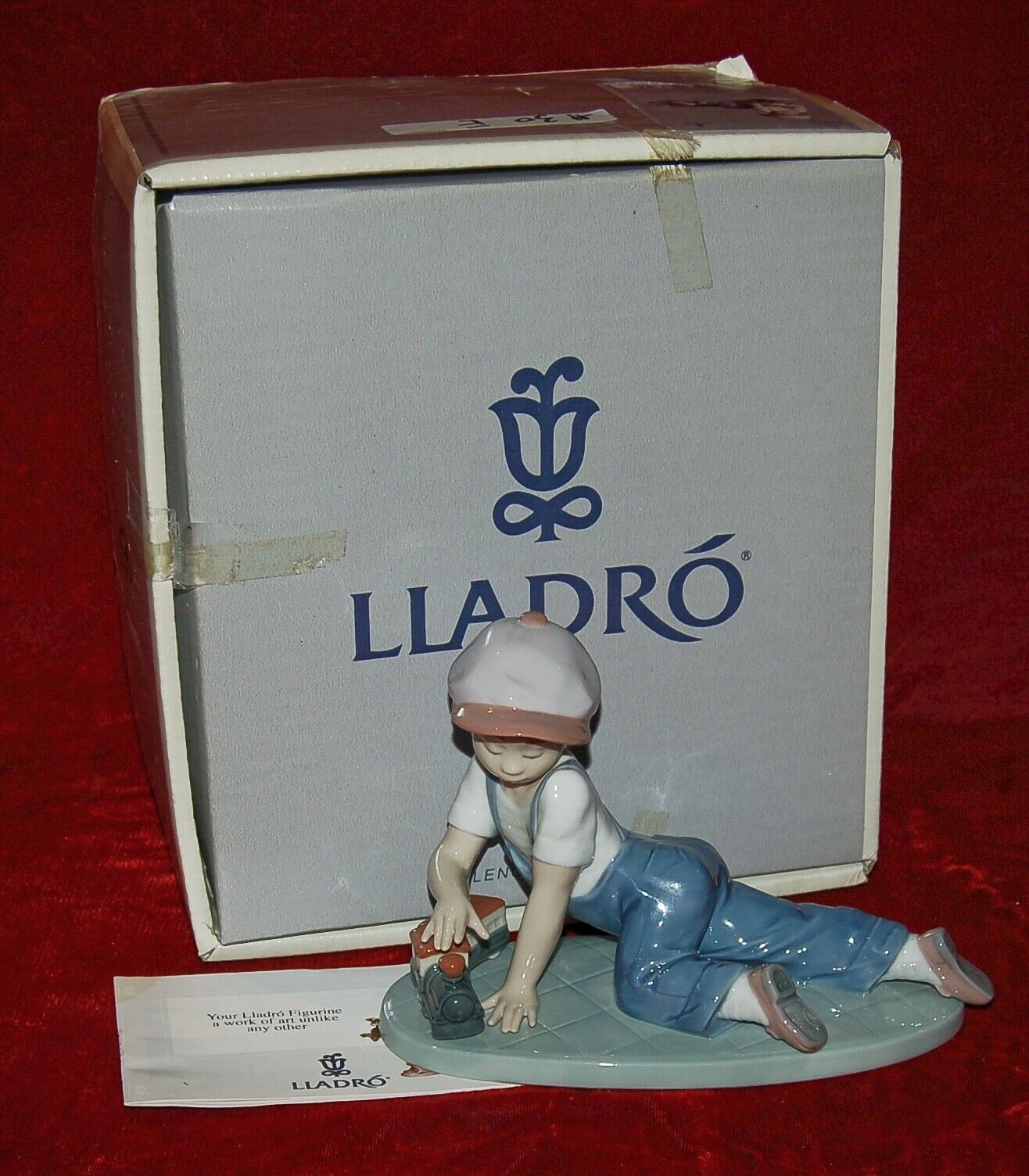 LLADRO Porcelain ALL ABOARD #7619 In Original Box Made in Spain